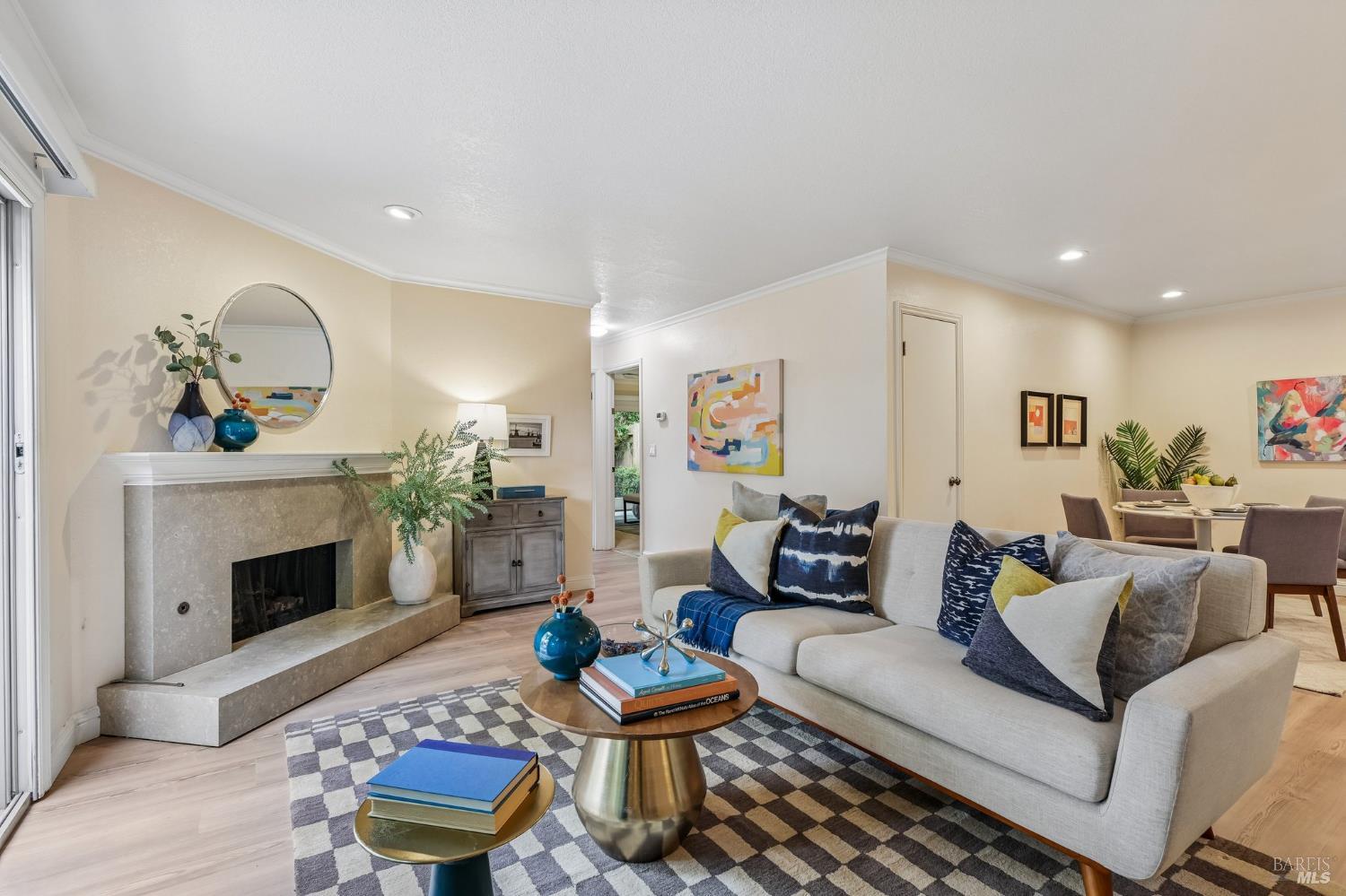 1140 Grove Circle