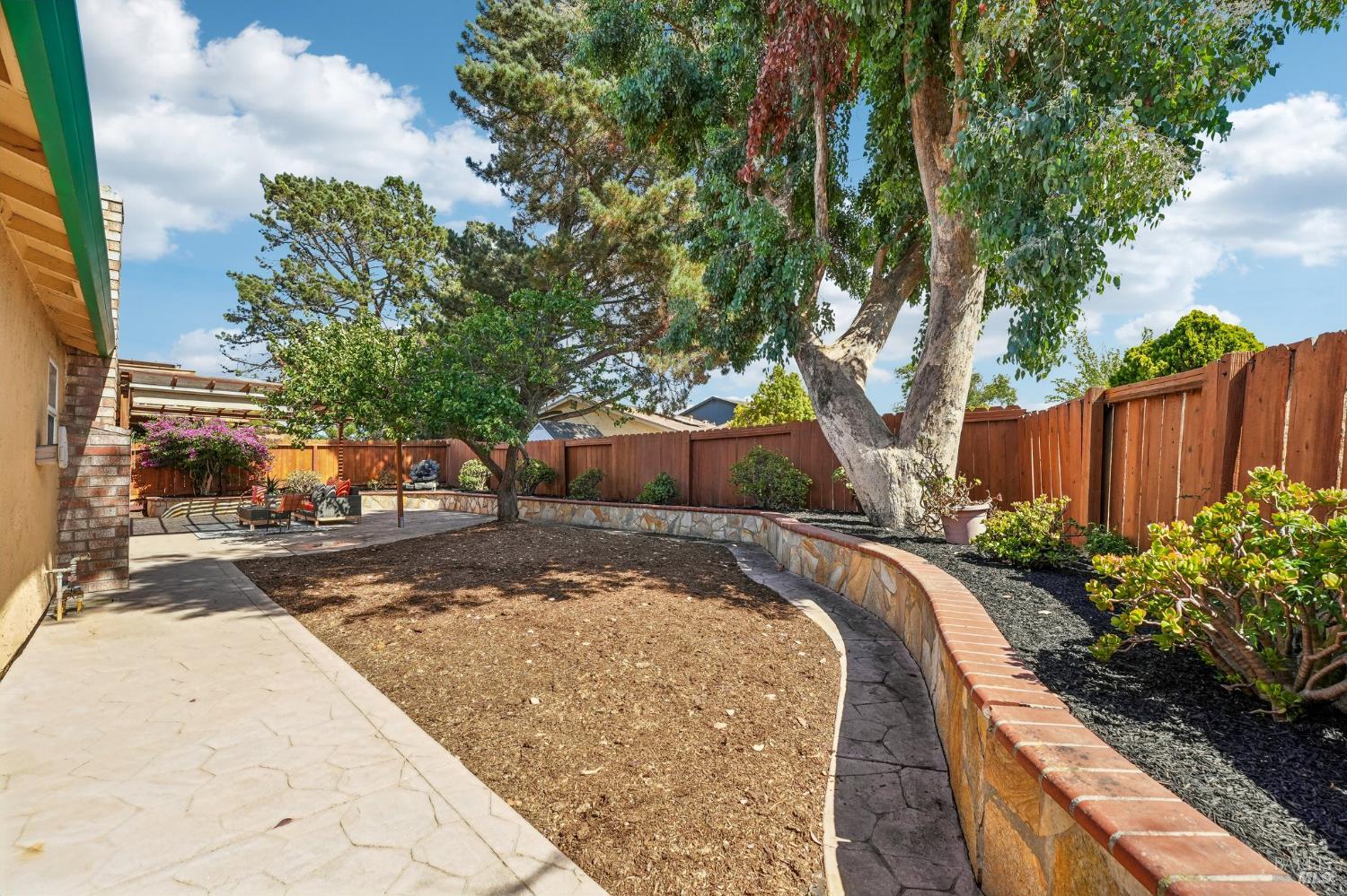418 Larkin Drive