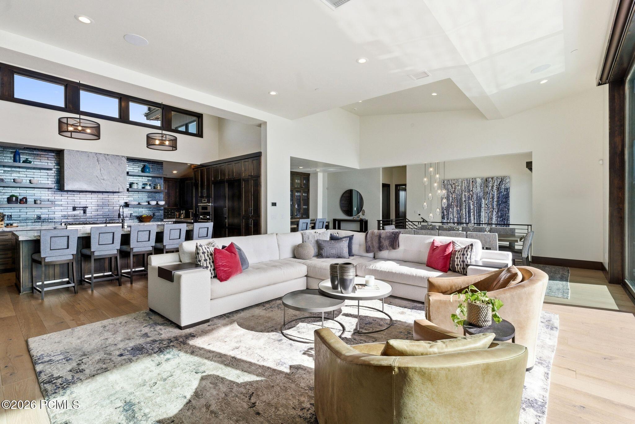 1125 N Explorer Peak Dr