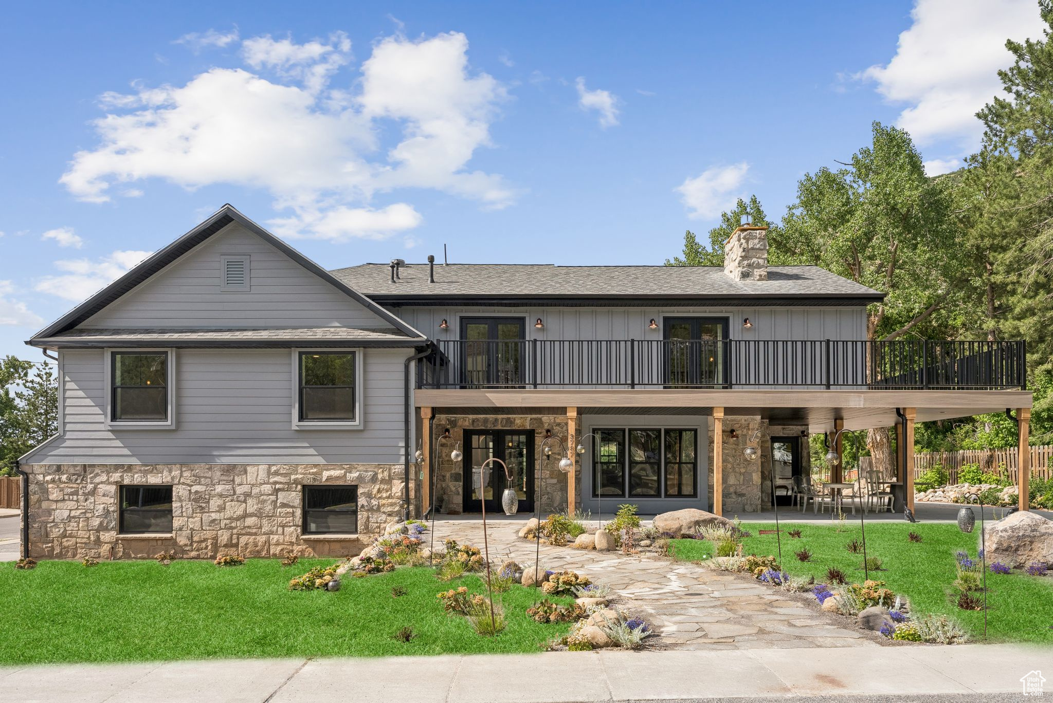 3787 E LITTLE COTTONWOOD LN