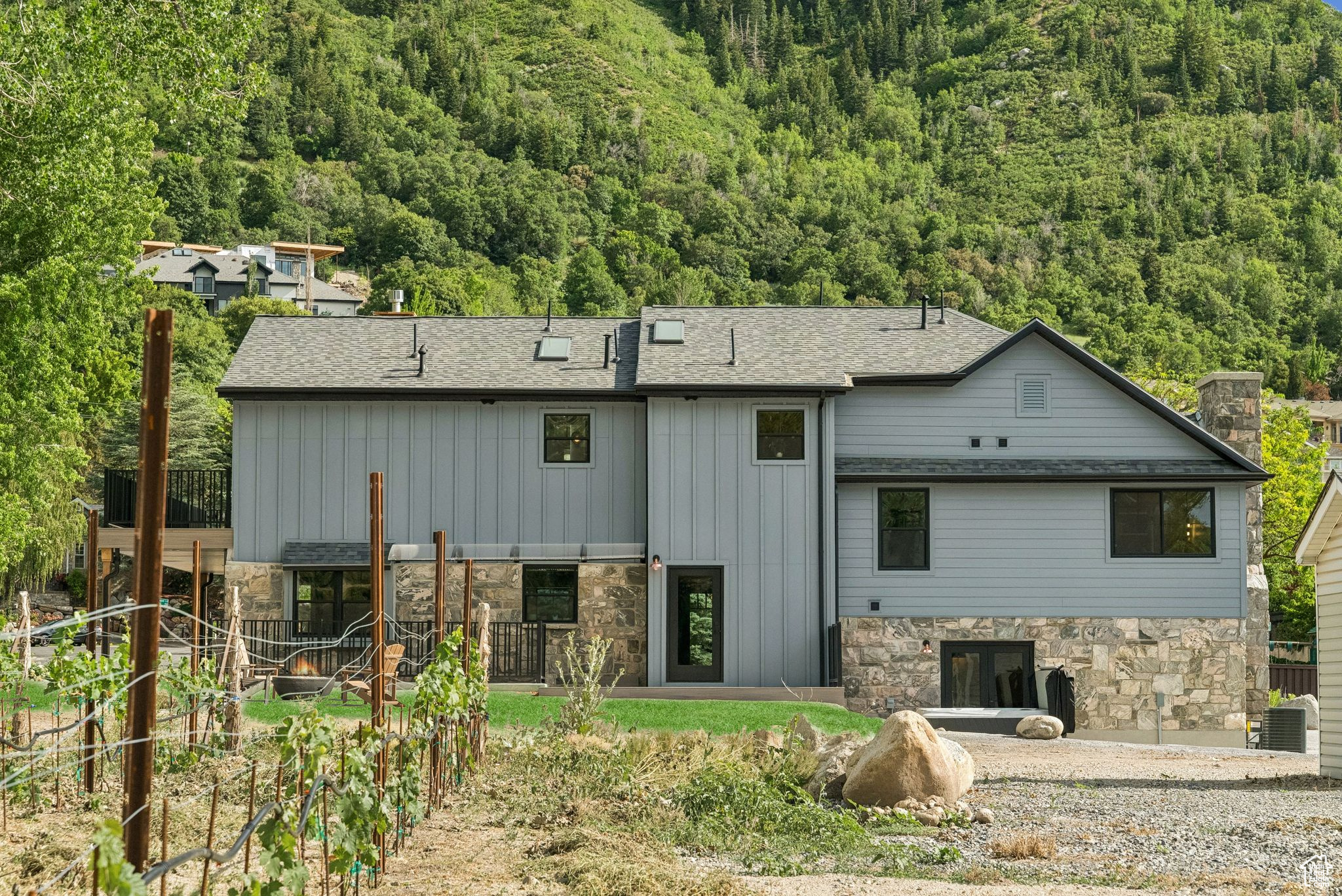 3787 E LITTLE COTTONWOOD LN