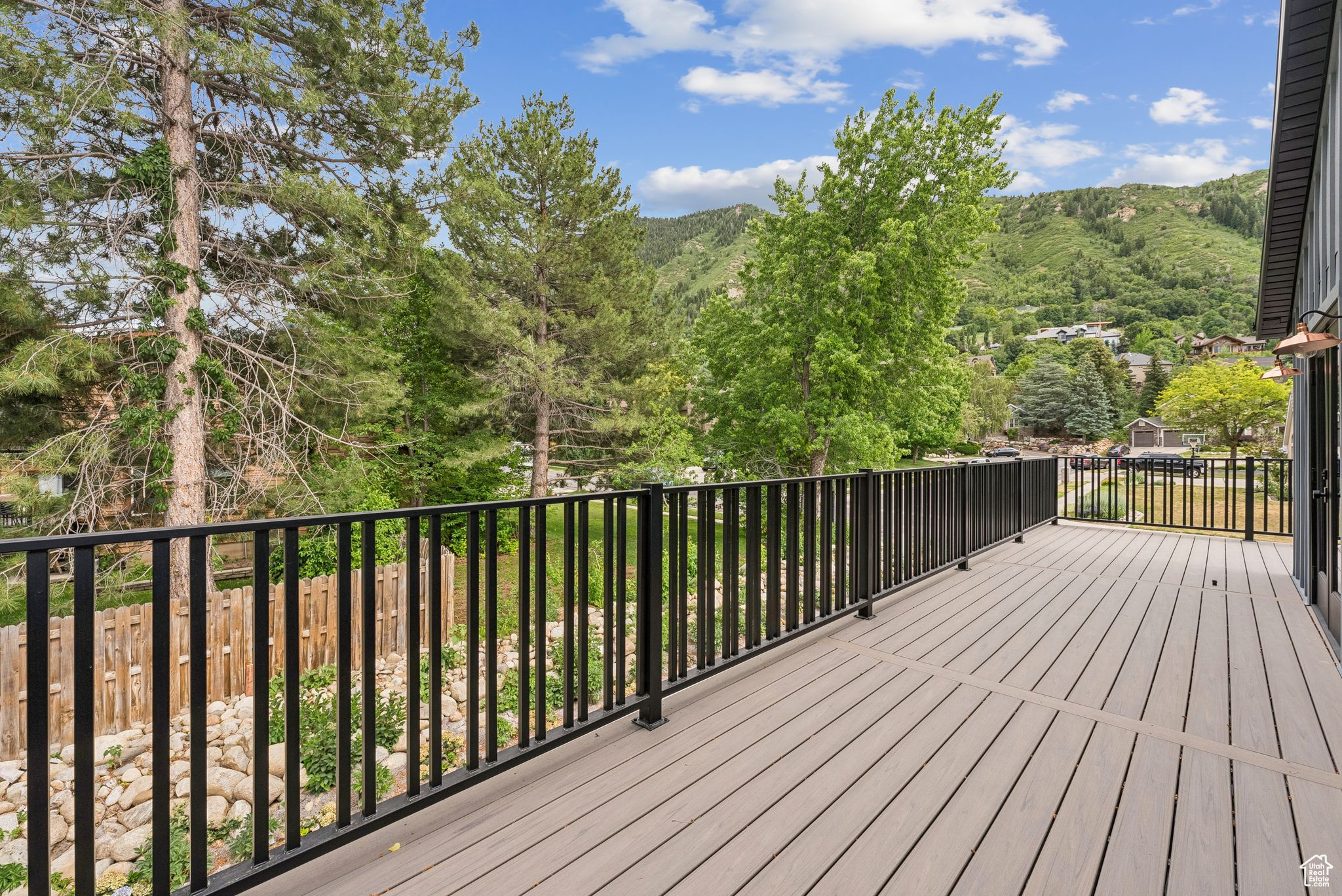 3787 E LITTLE COTTONWOOD LN