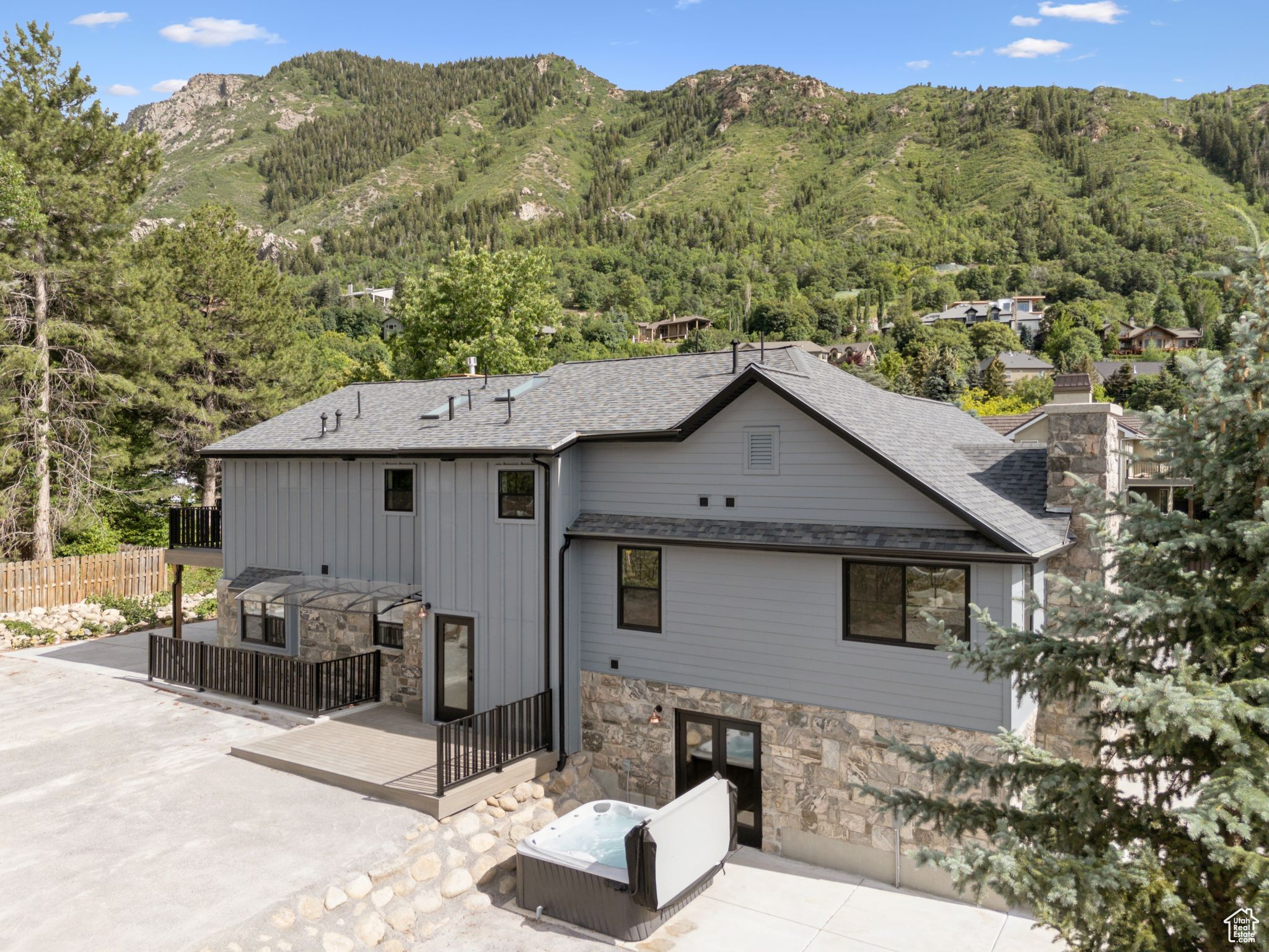 3787 E LITTLE COTTONWOOD LN