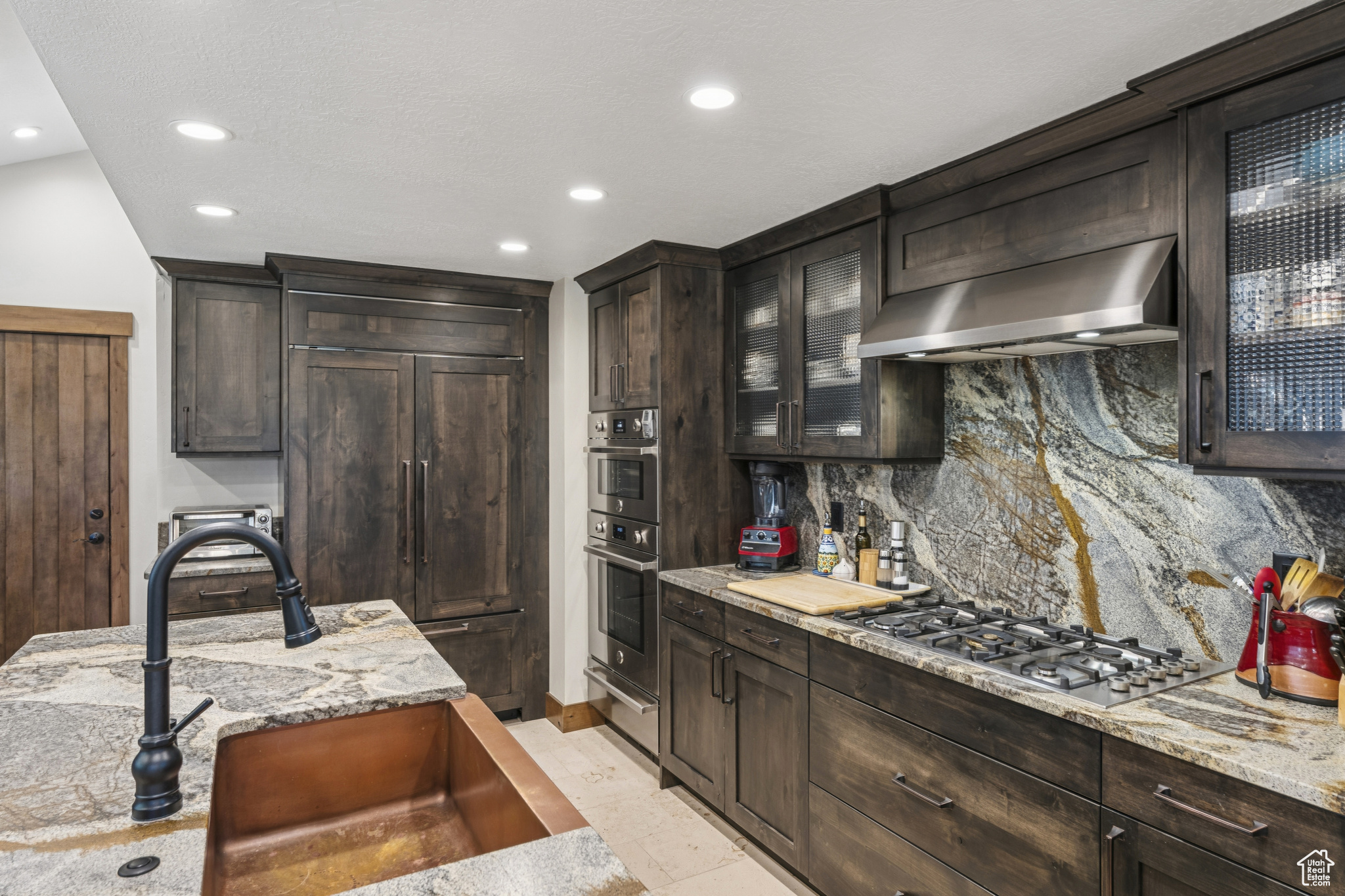 74 THAYNES CANYON DR