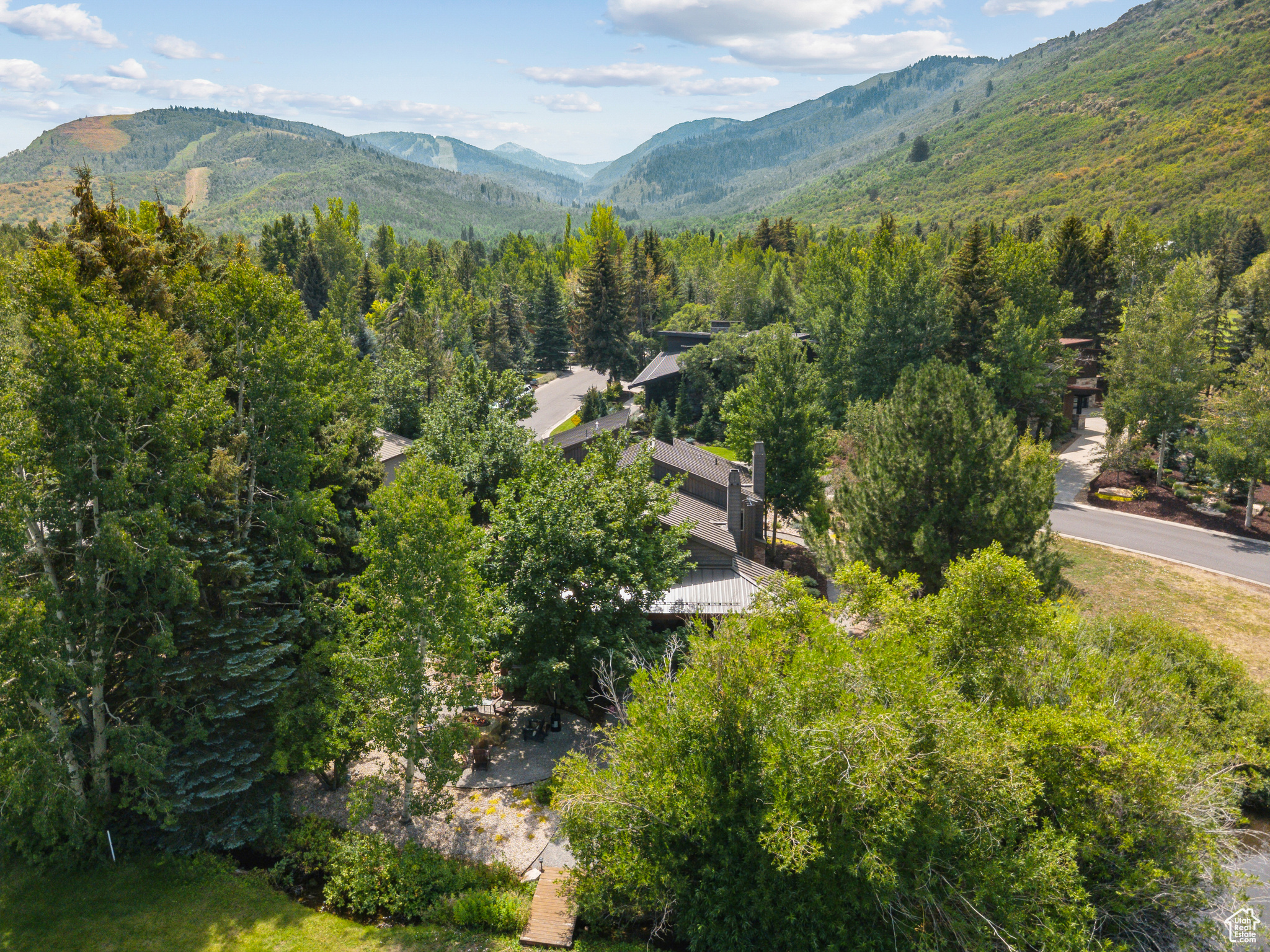 74 THAYNES CANYON DR