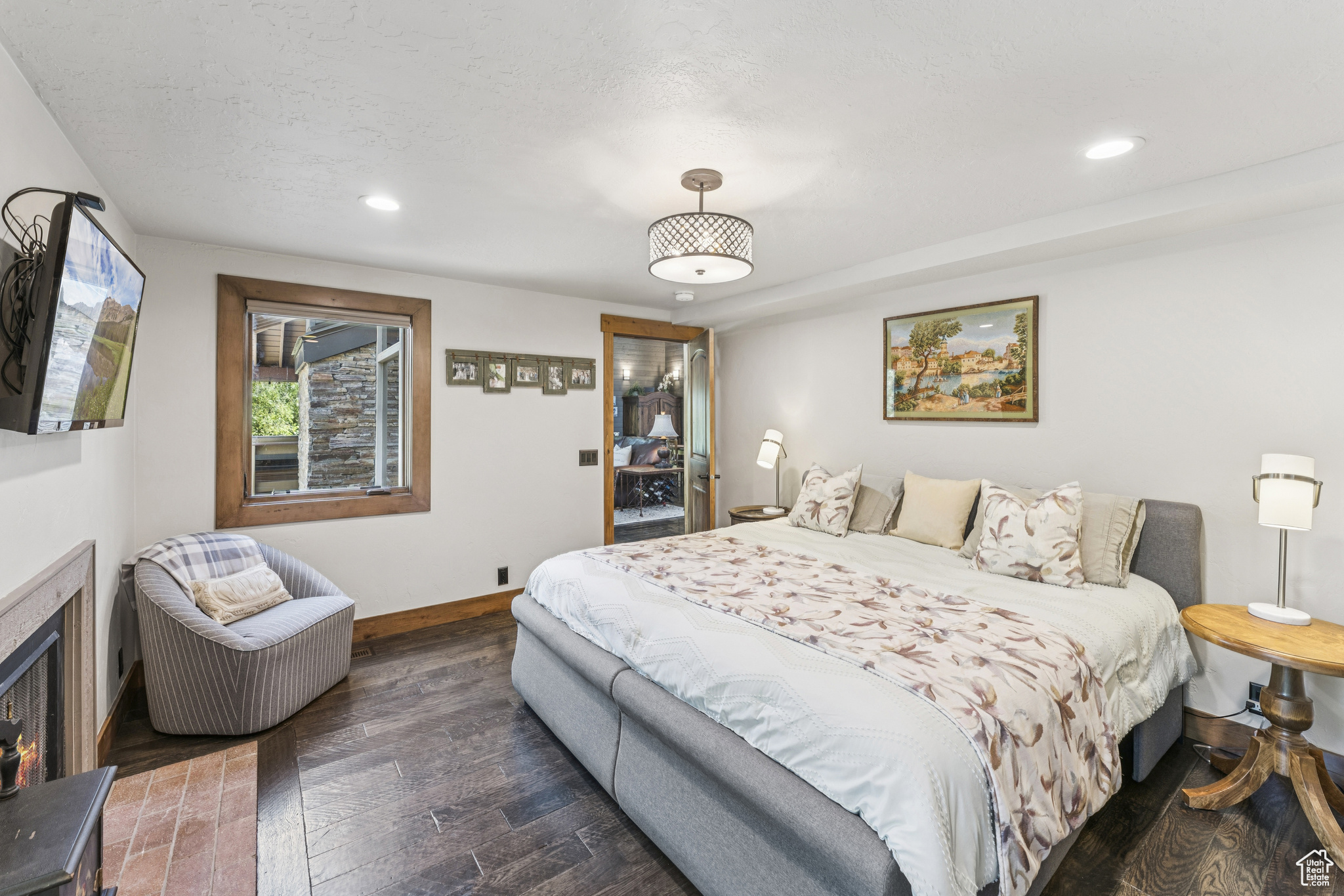 74 THAYNES CANYON DR