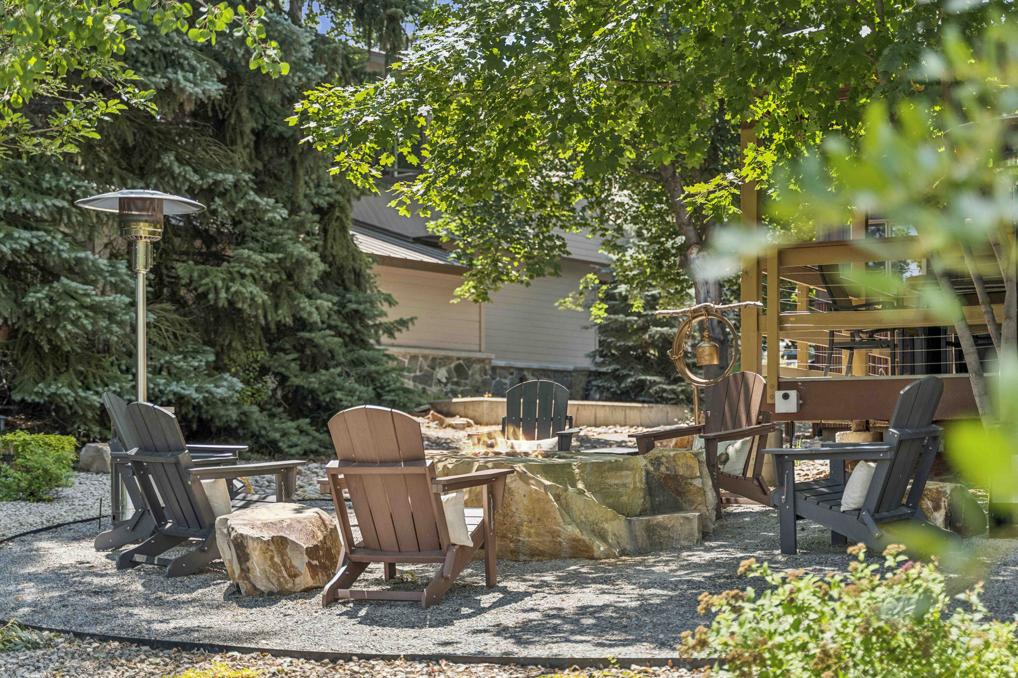 74 THAYNES CANYON DR