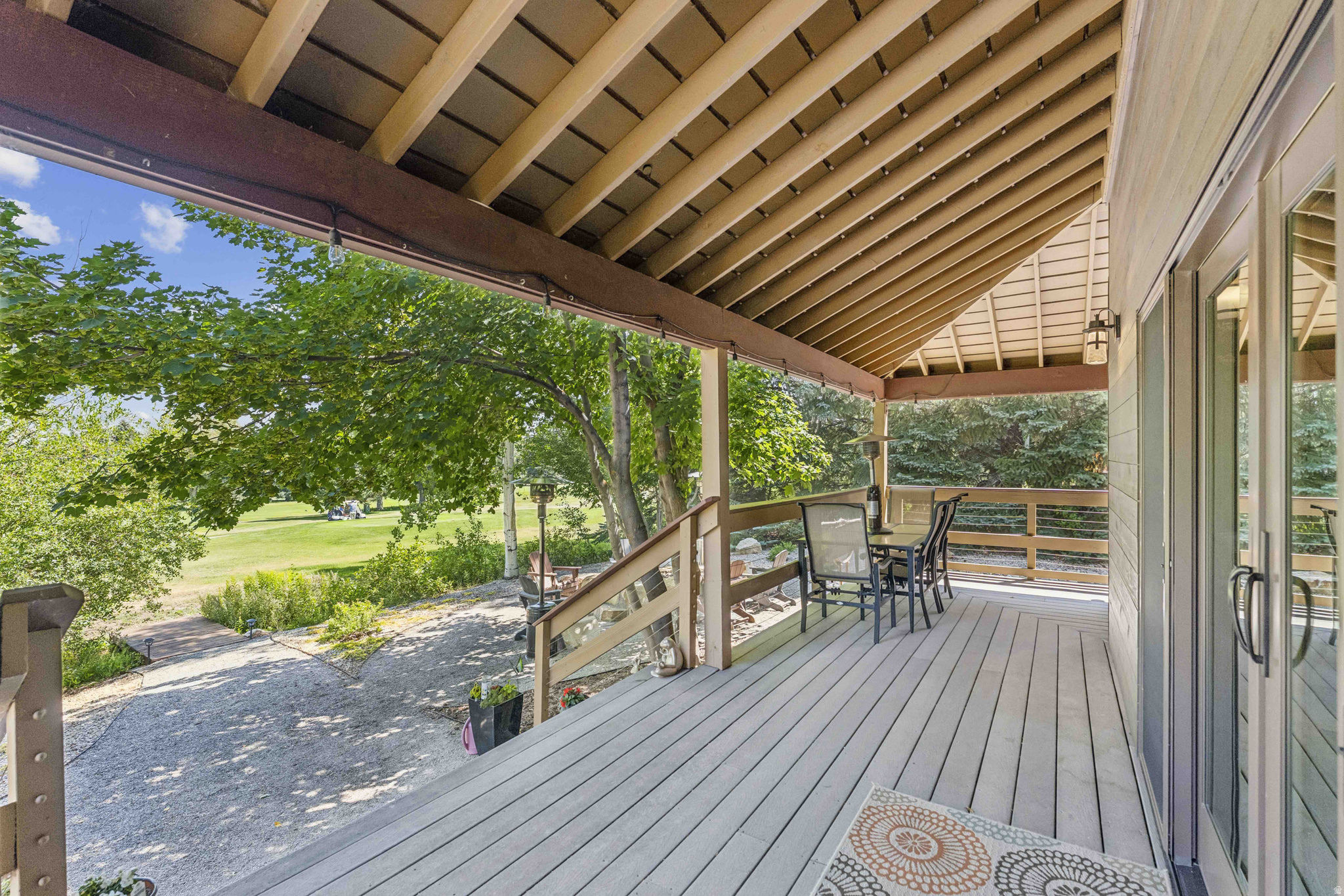 74 THAYNES CANYON DR