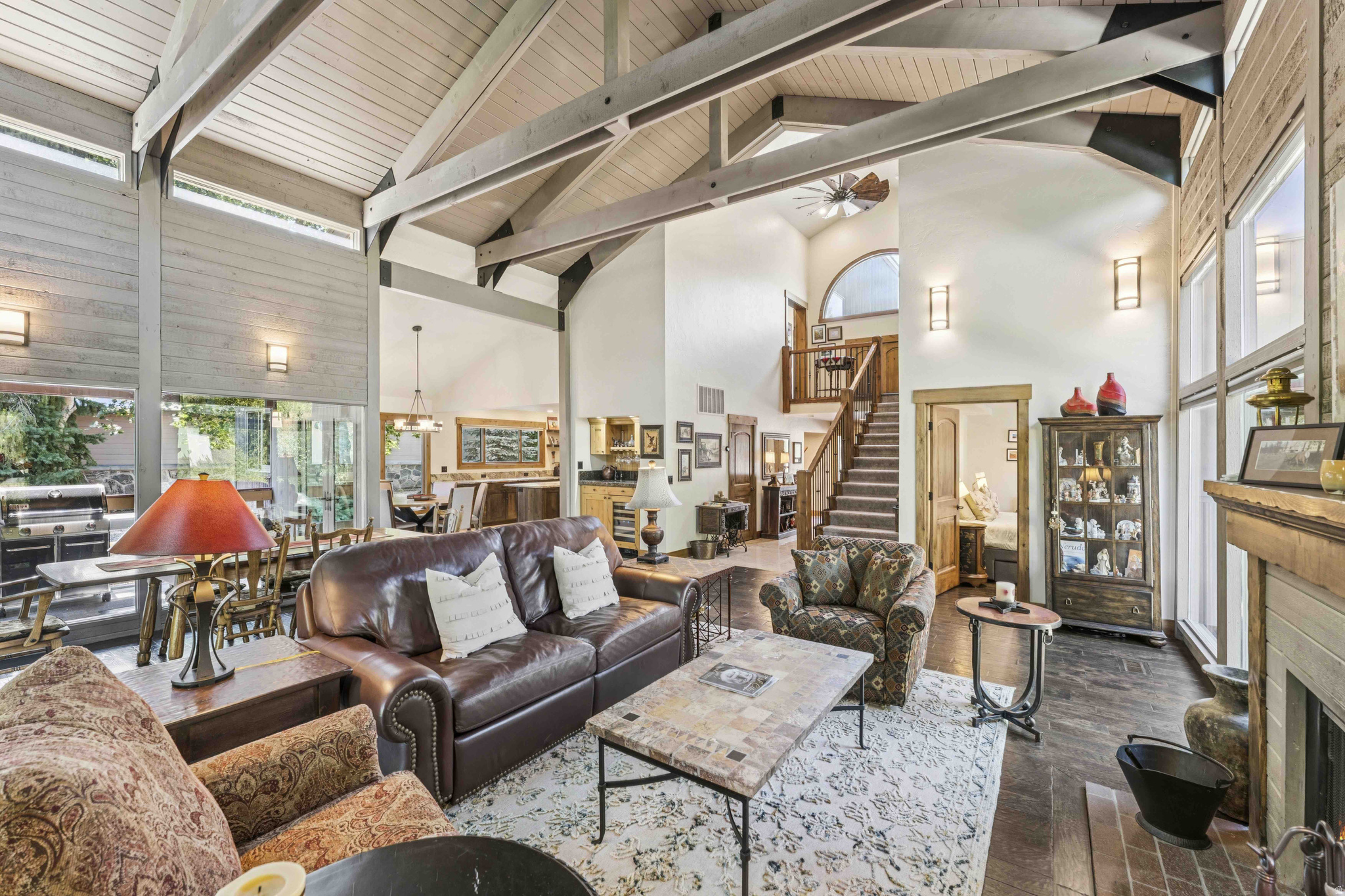 74 THAYNES CANYON DR