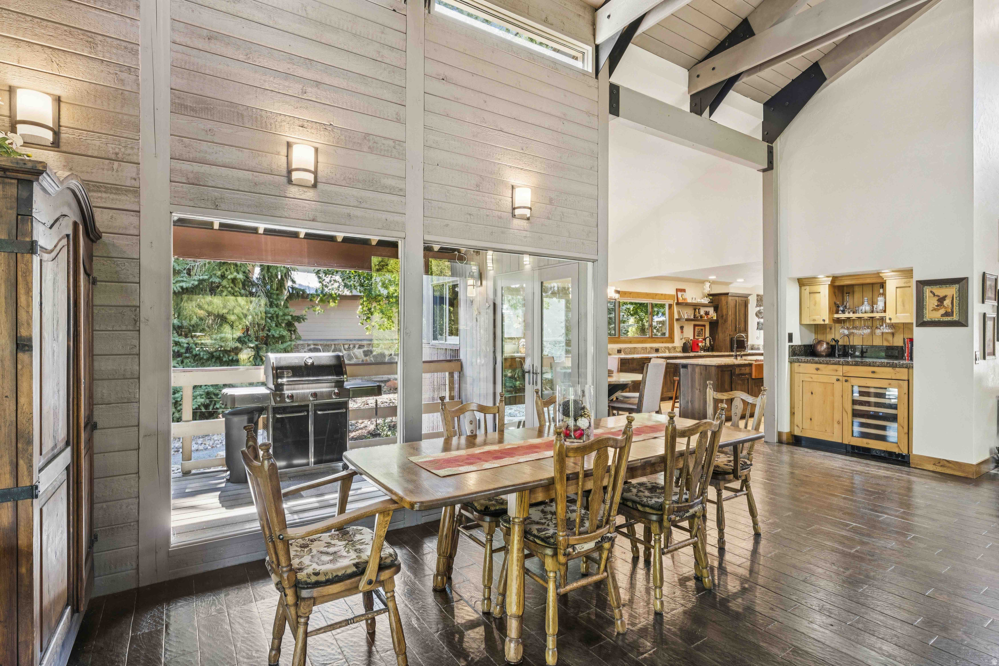 74 THAYNES CANYON DR