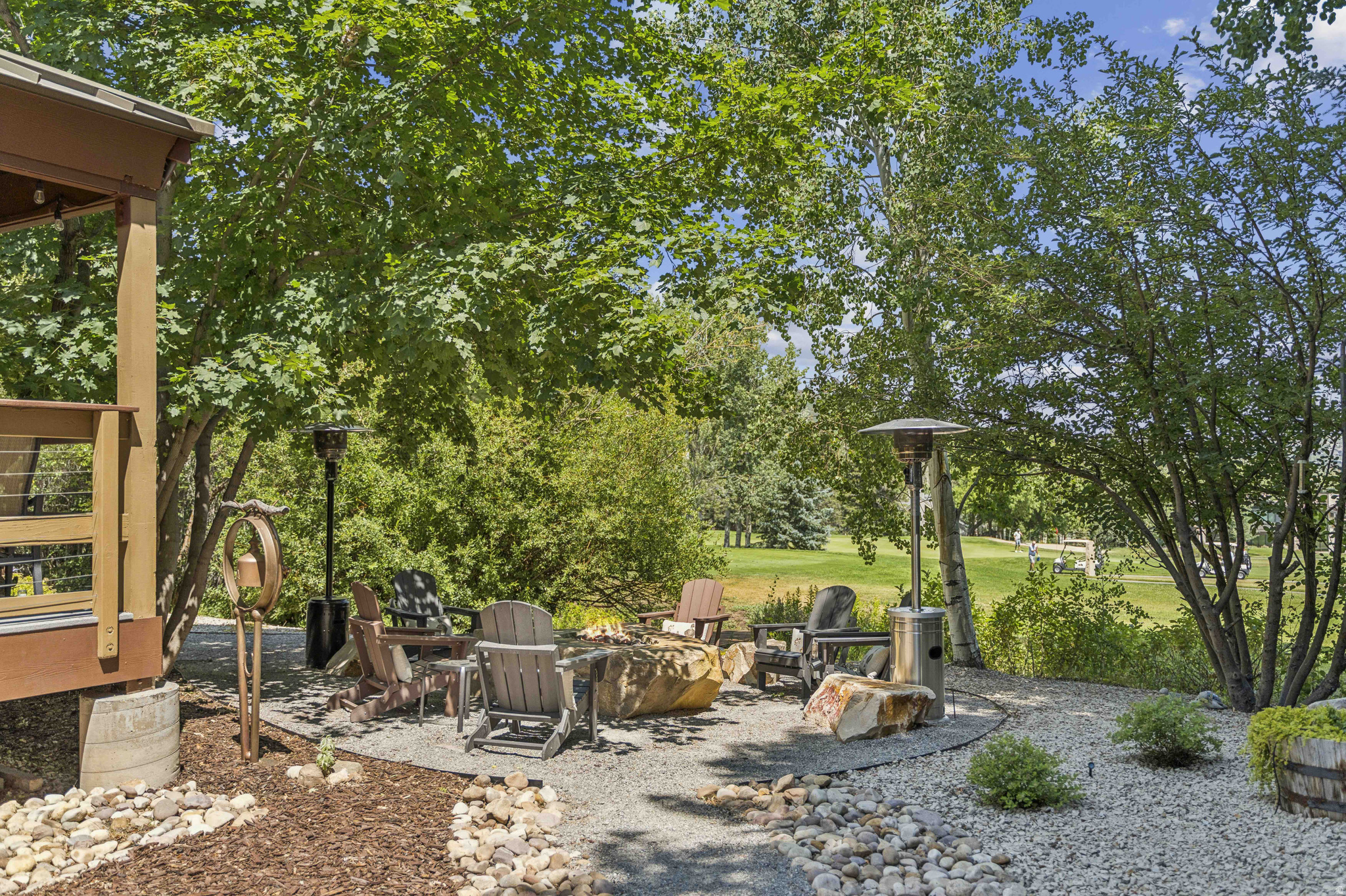 74 THAYNES CANYON DR