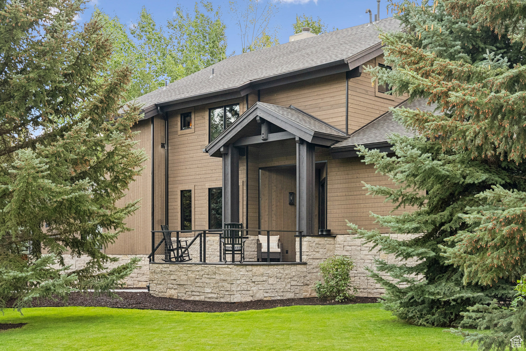 3996 VOELKER CT
