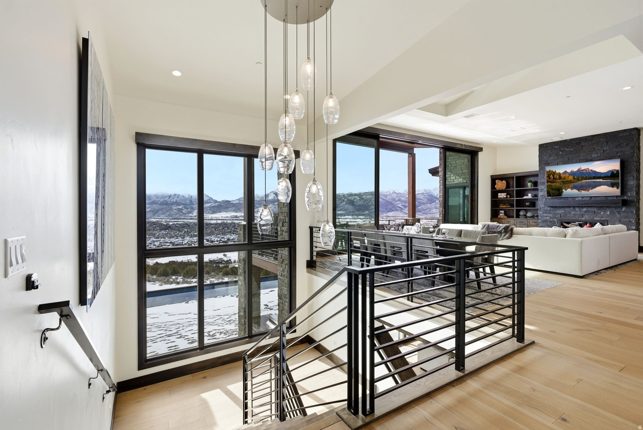 1125 N EXPLORER PEAK DR