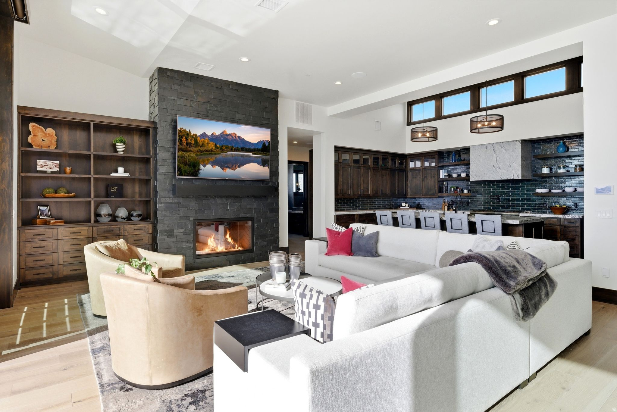 1125 N EXPLORER PEAK DR