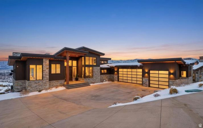 1125 N EXPLORER PEAK DR