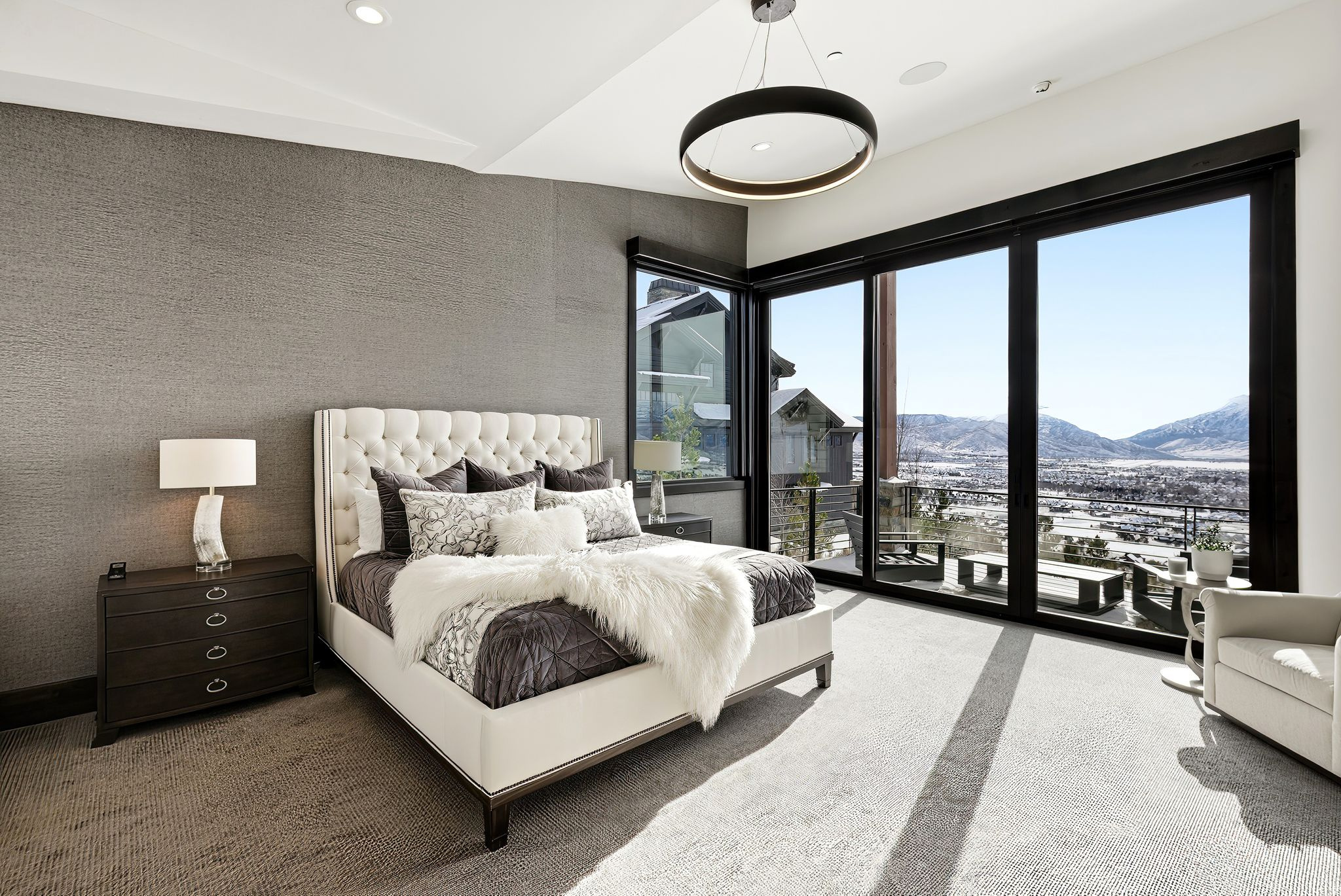 1125 N EXPLORER PEAK DR