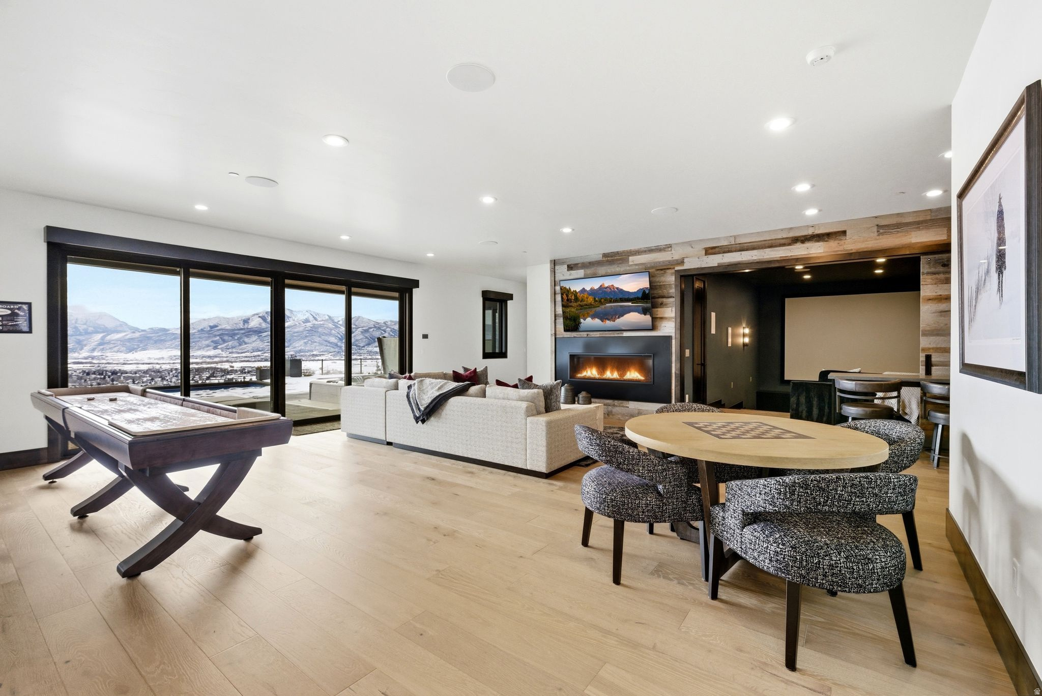 1125 N EXPLORER PEAK DR