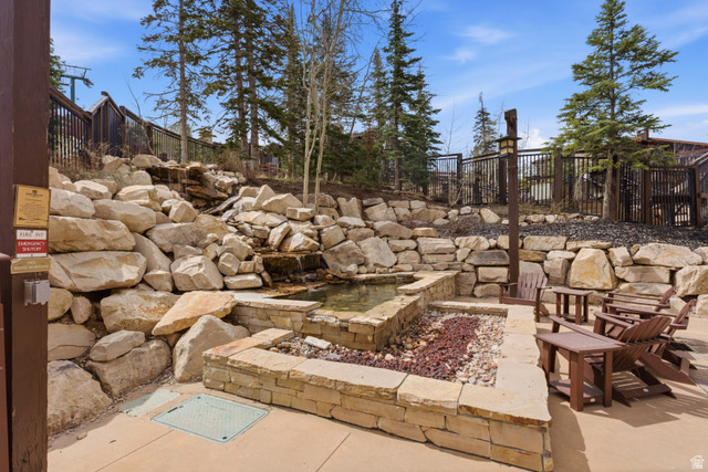 8880 EMPIRE CLUB DR #411