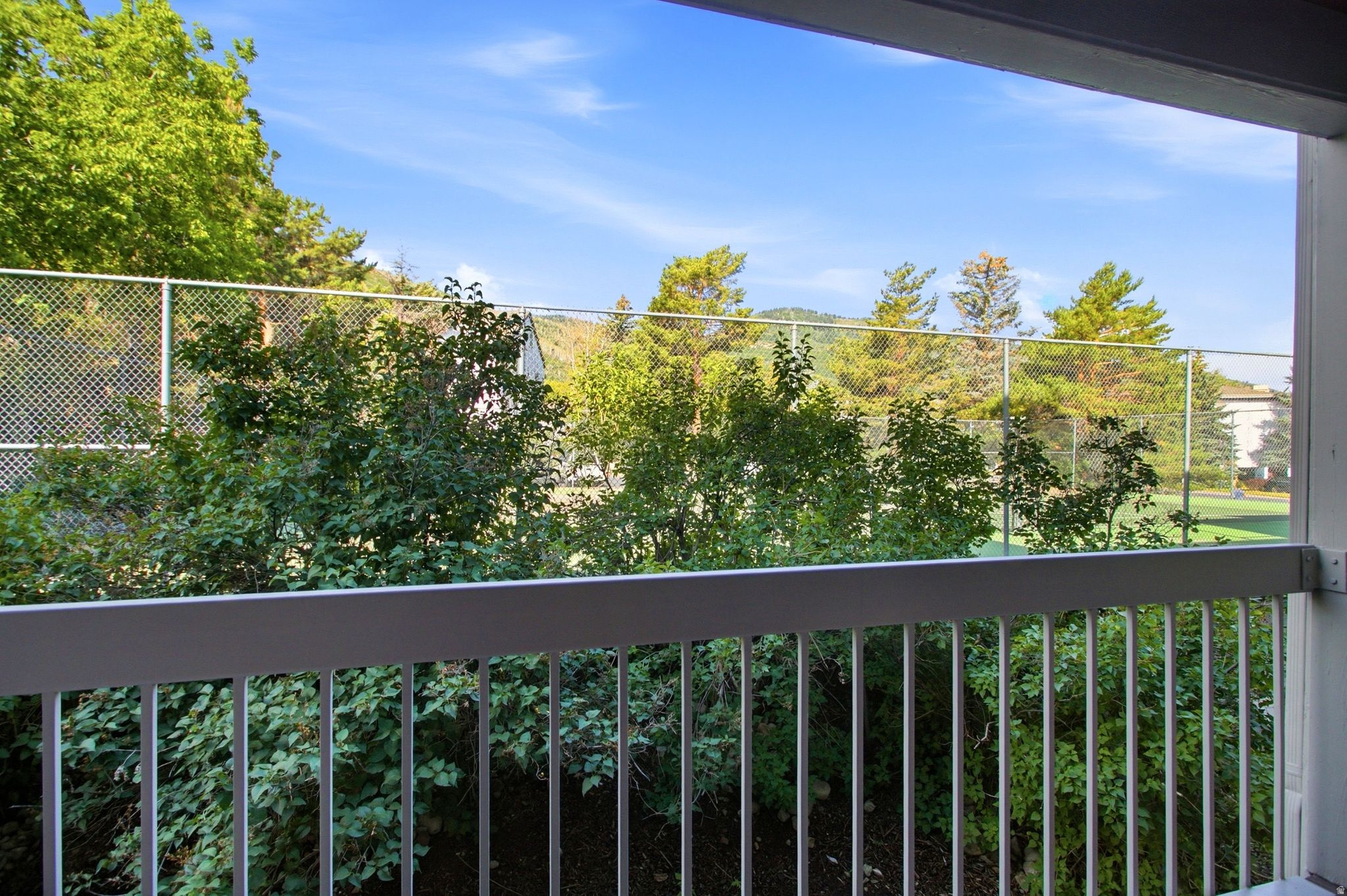 1525 PARK AVE #206