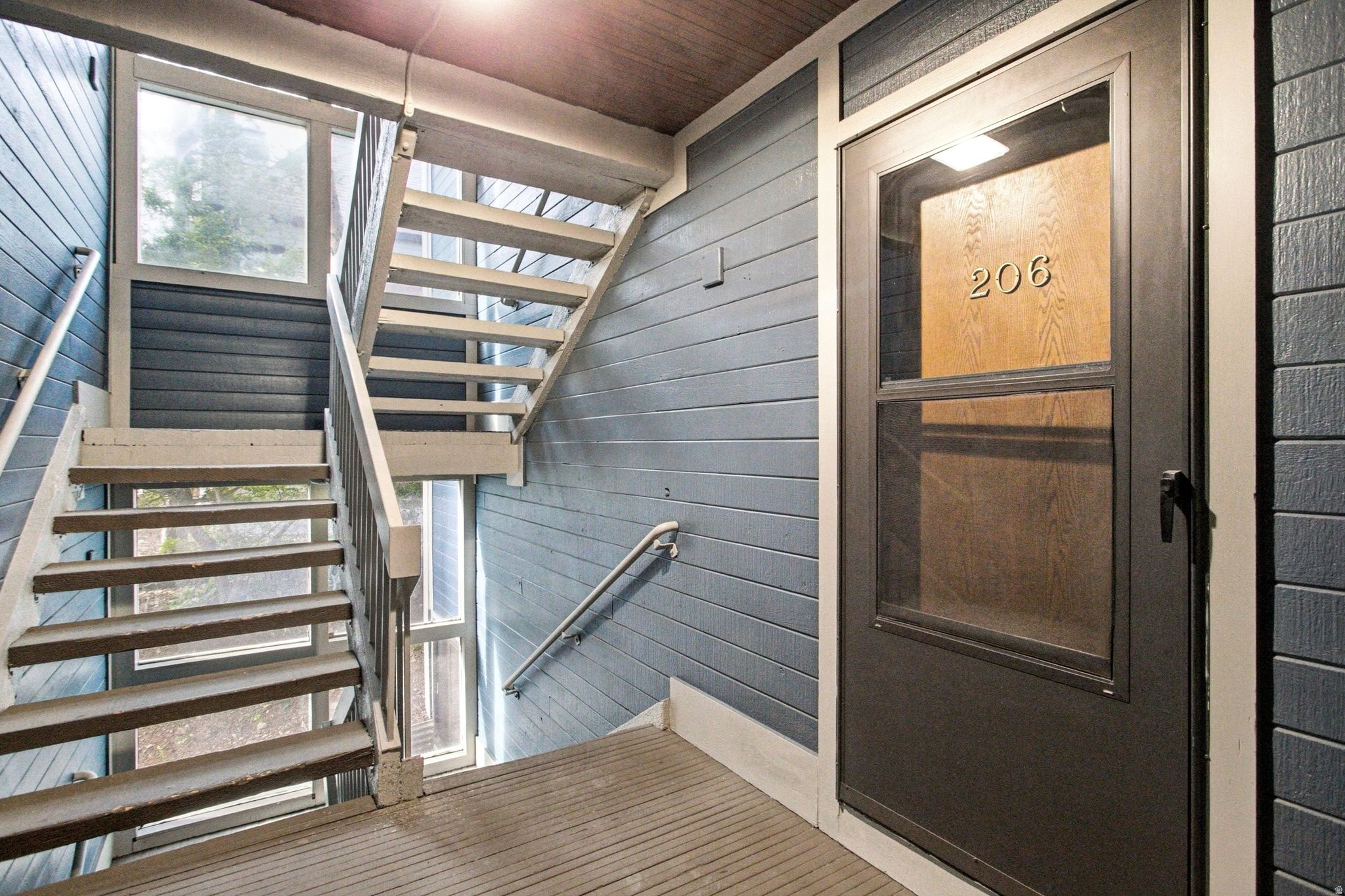 1525 PARK AVE #206