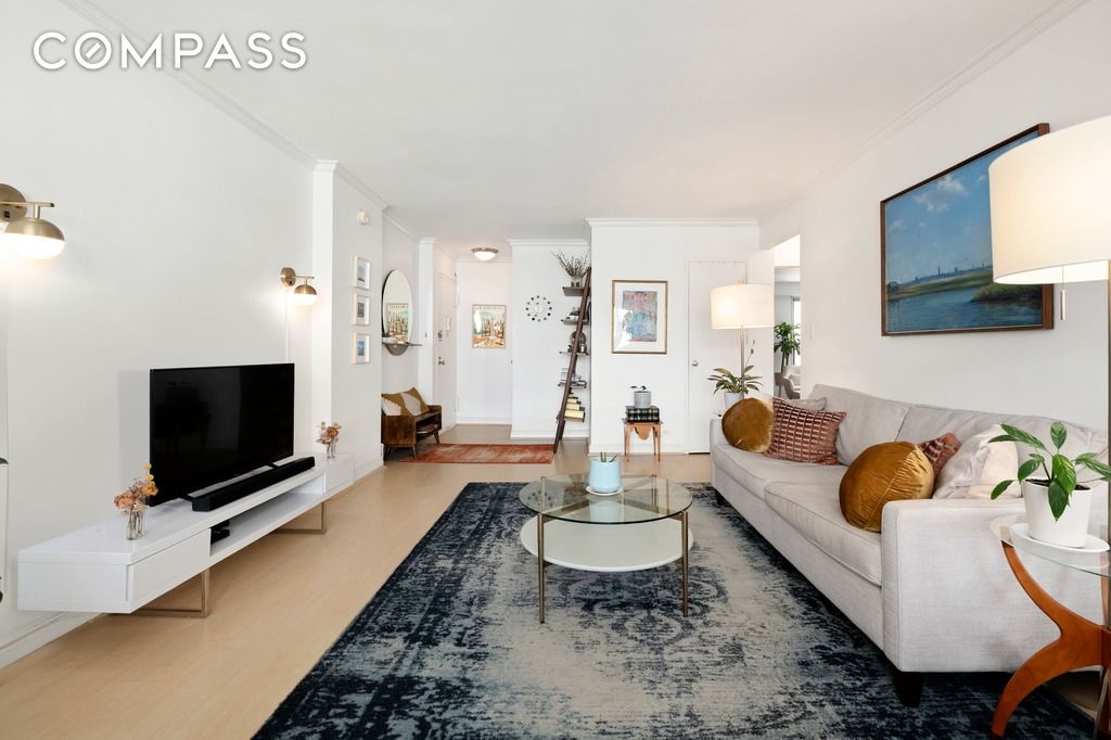 120 E 90th Street 8C