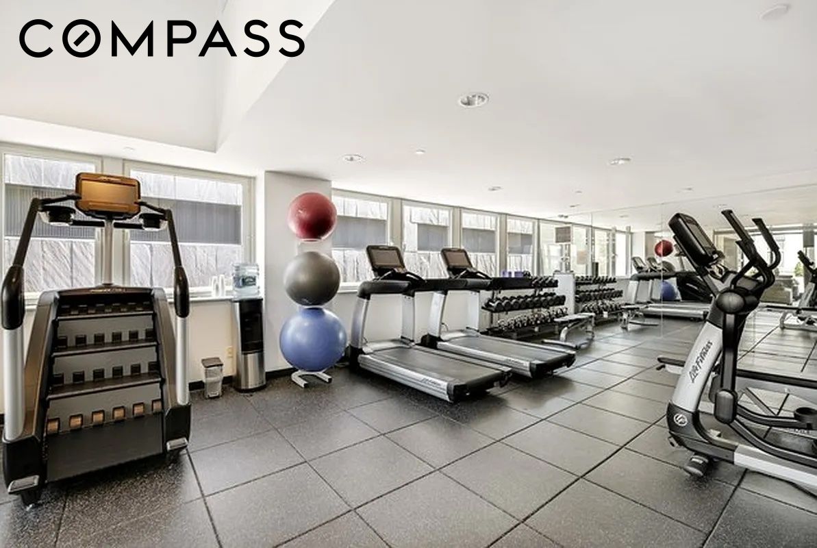 90 William Street 15F