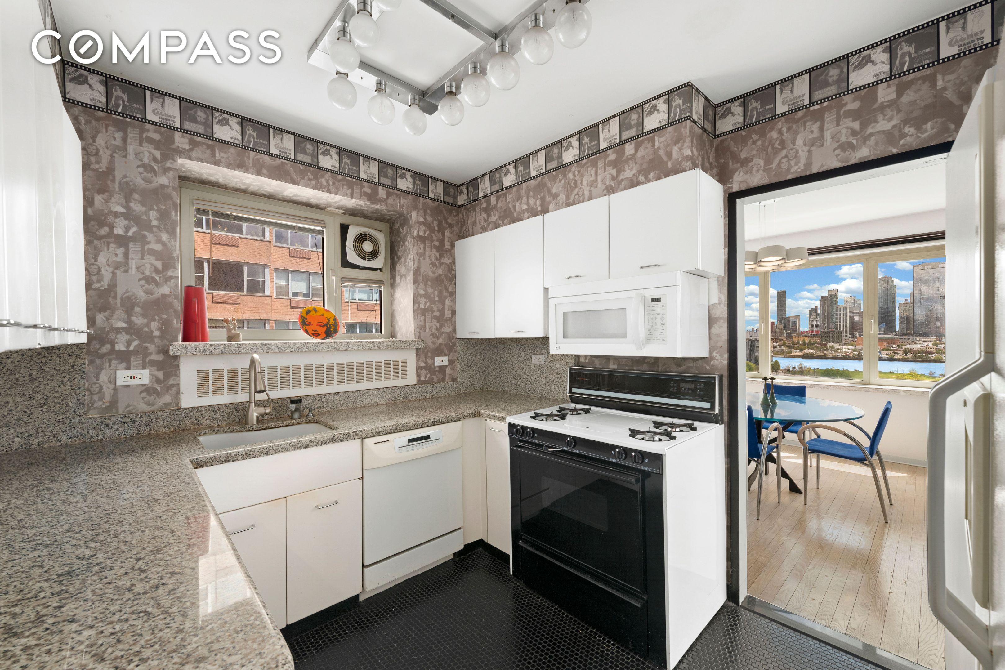 25 Sutton Place S 11M