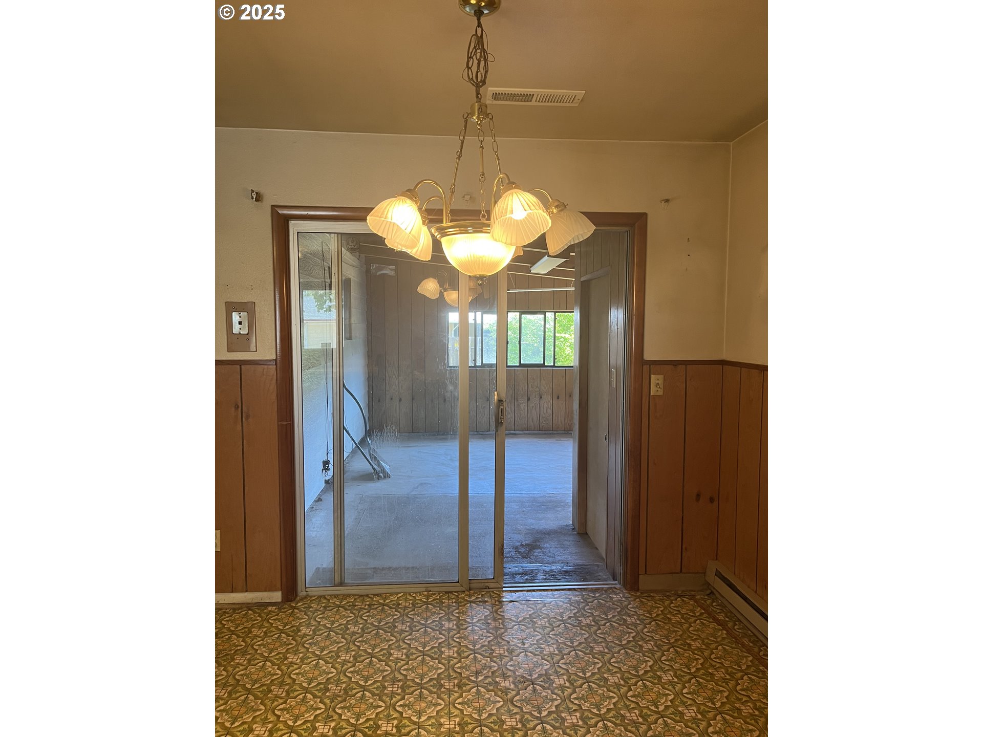 4115 CARSON DR