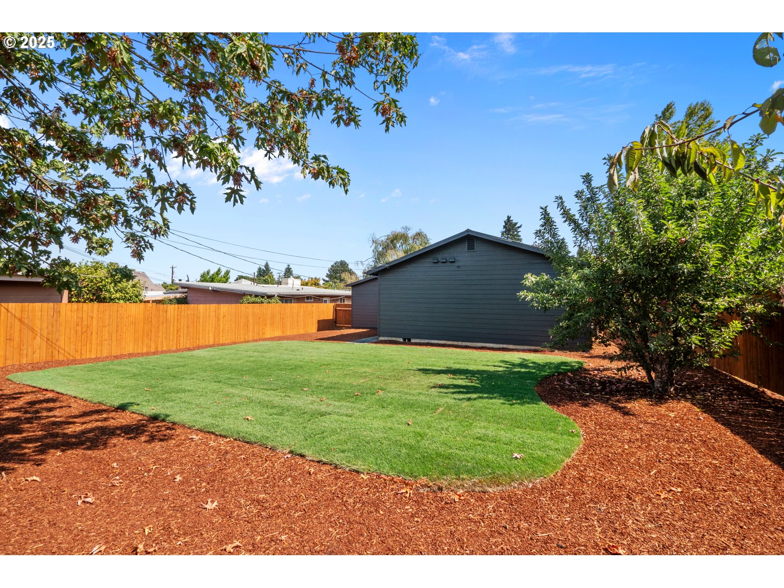 1251 SW OREGON AVE