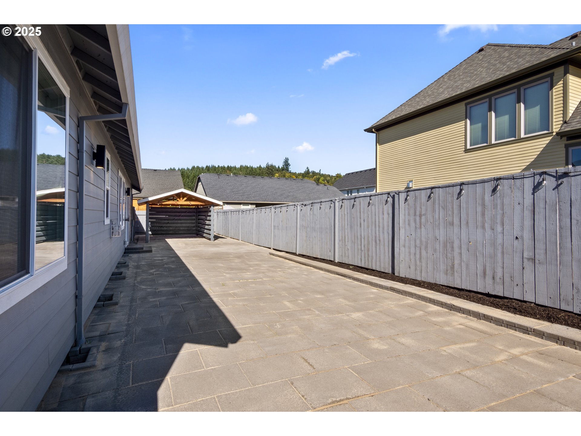 819 RILEY DR
