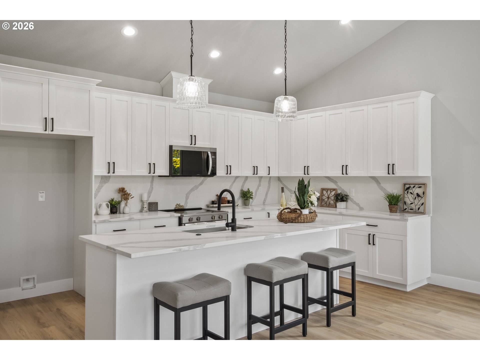 241 DOGWOOD DR