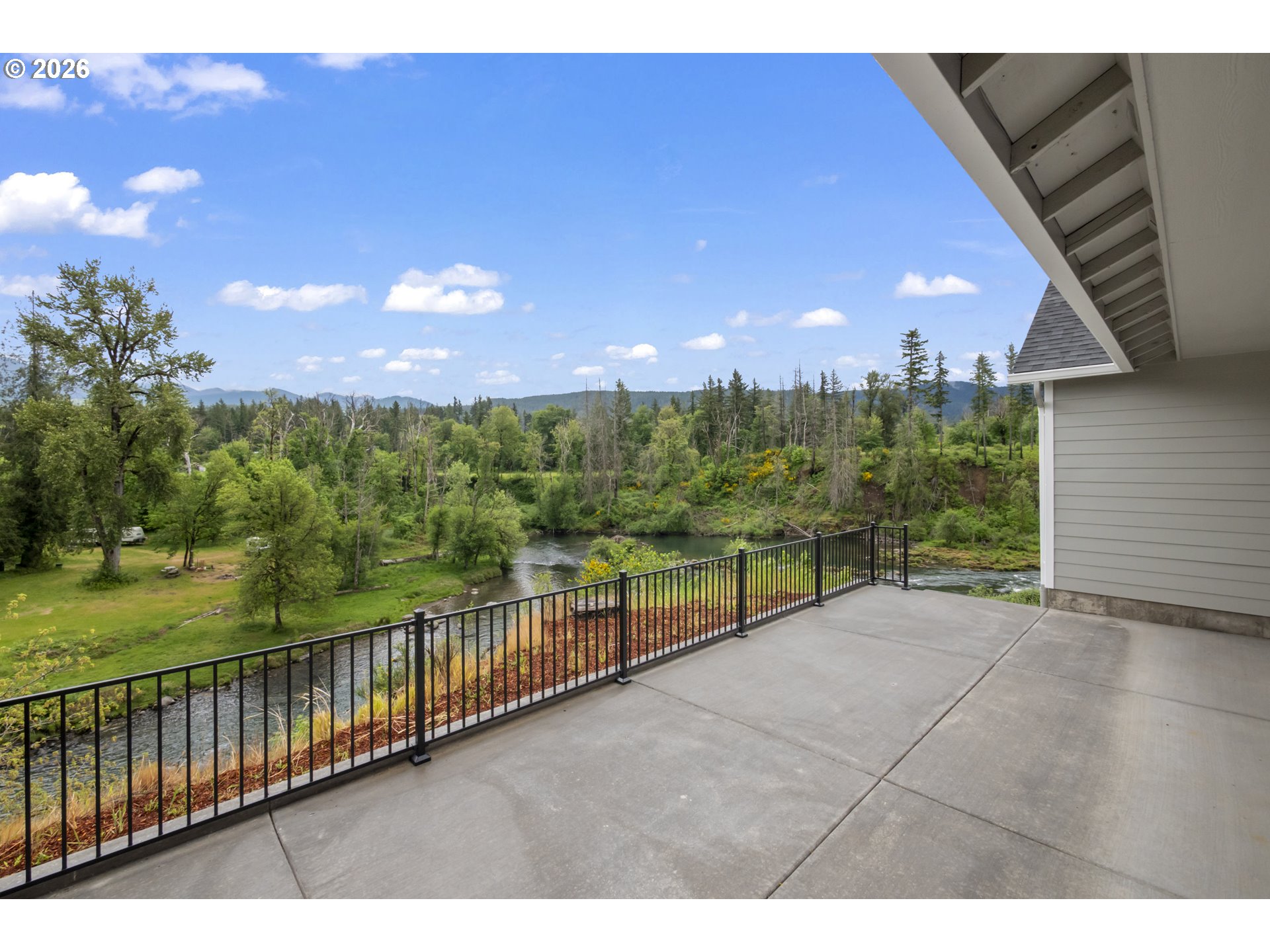 241 DOGWOOD DR