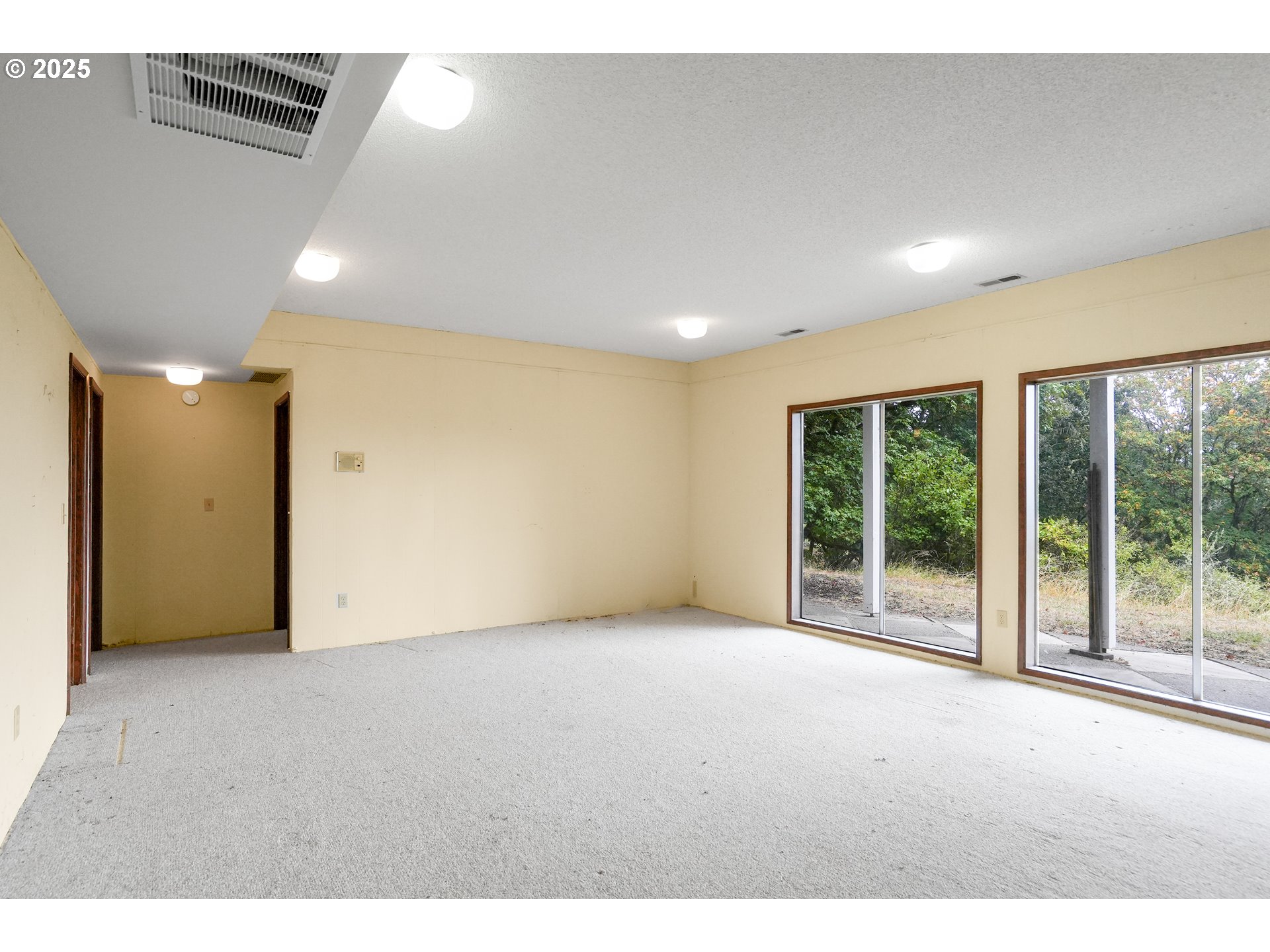 7885 NW RIDGEWOOD DR