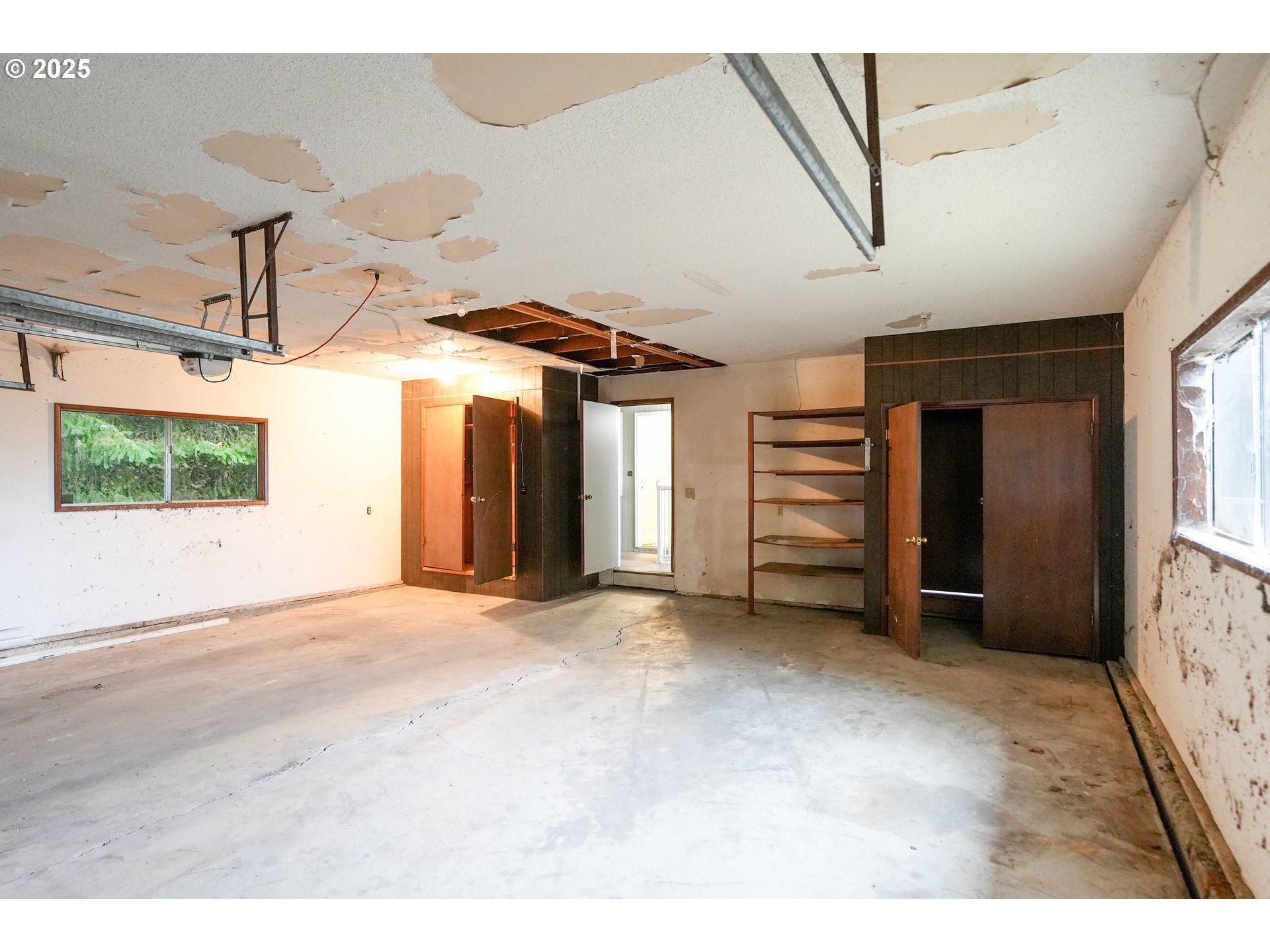 7885 NW RIDGEWOOD DR