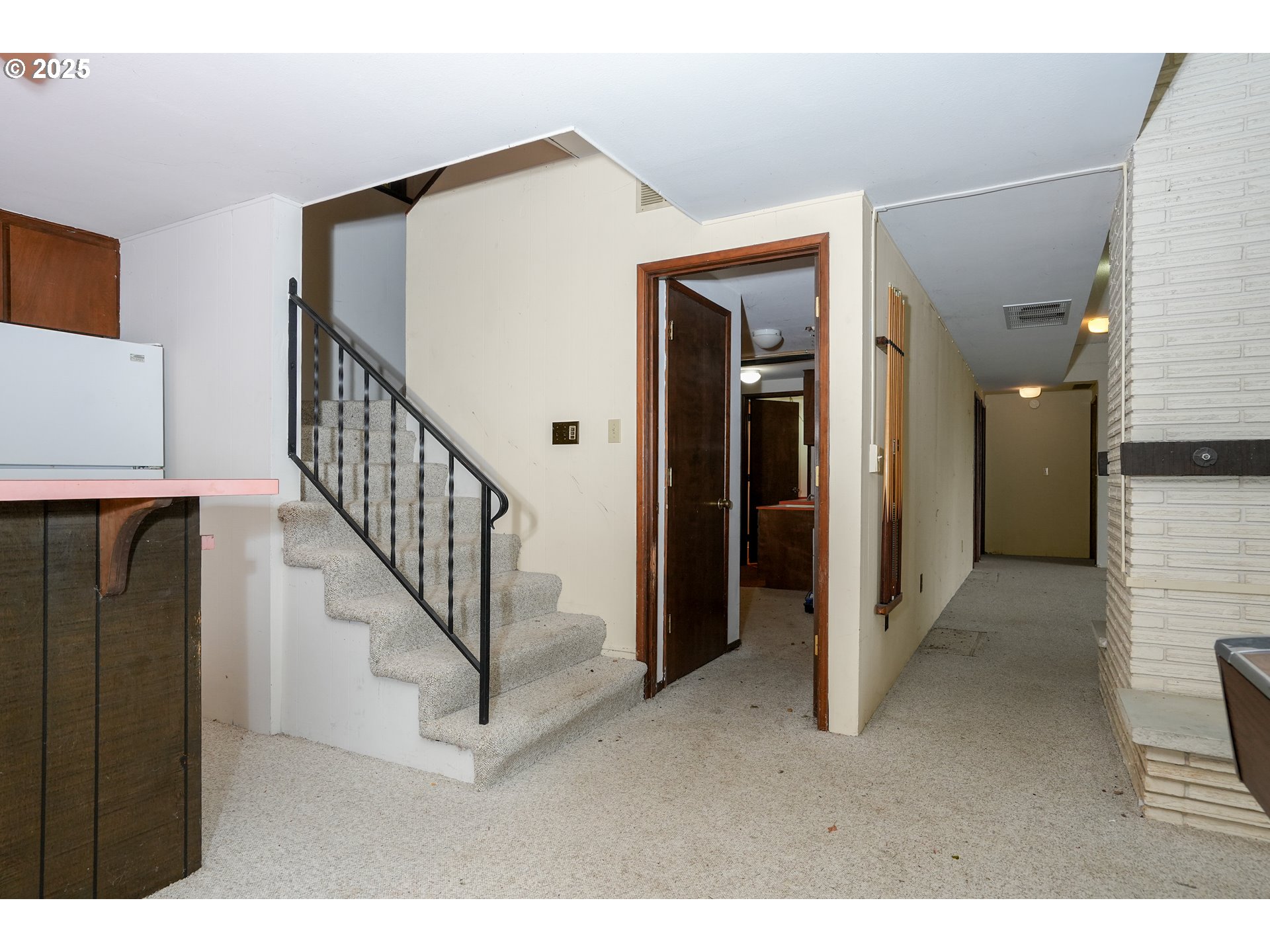 7885 NW RIDGEWOOD DR