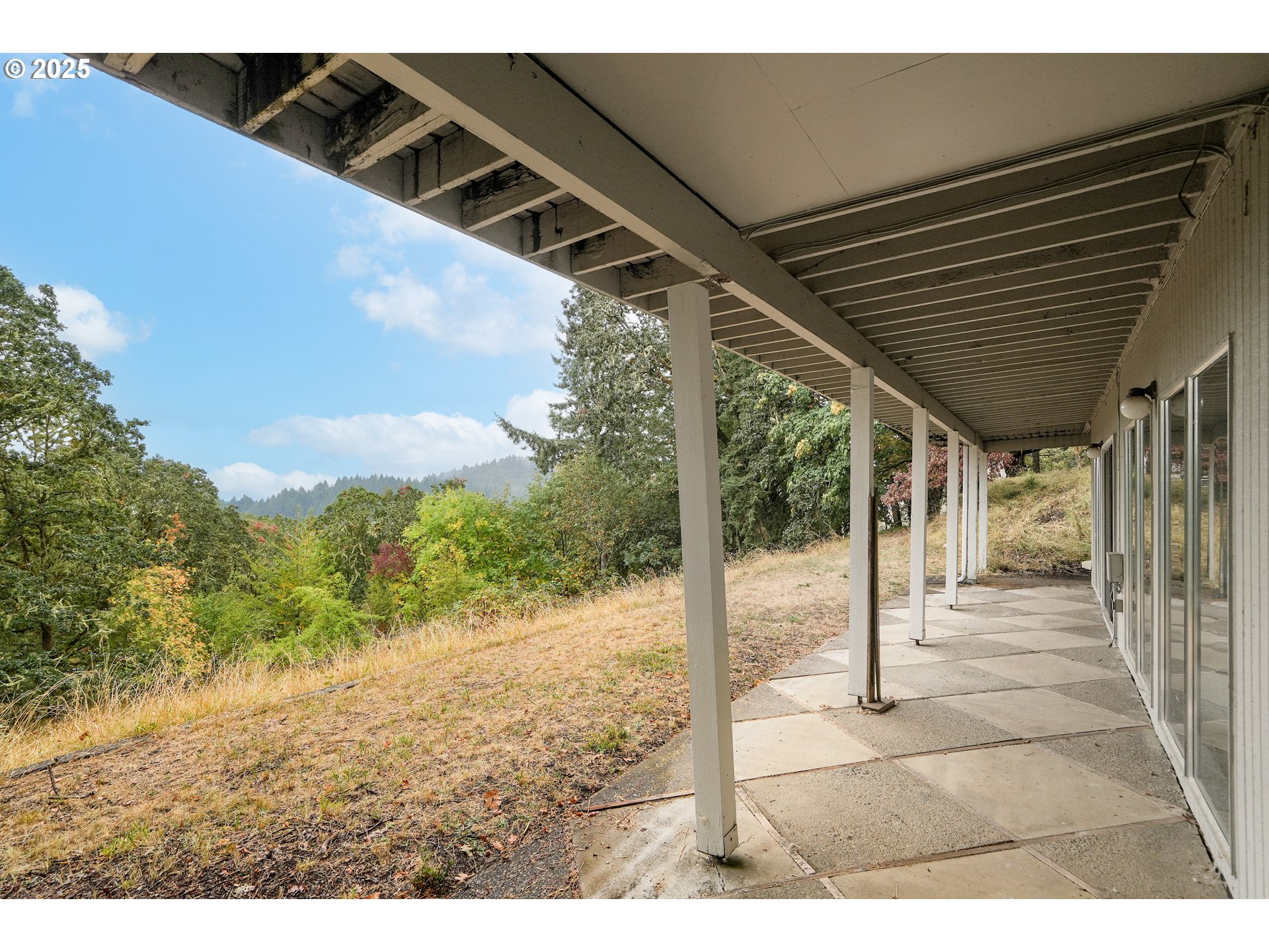 7885 NW RIDGEWOOD DR