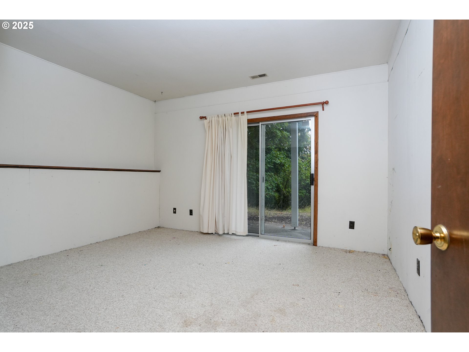 7885 NW RIDGEWOOD DR