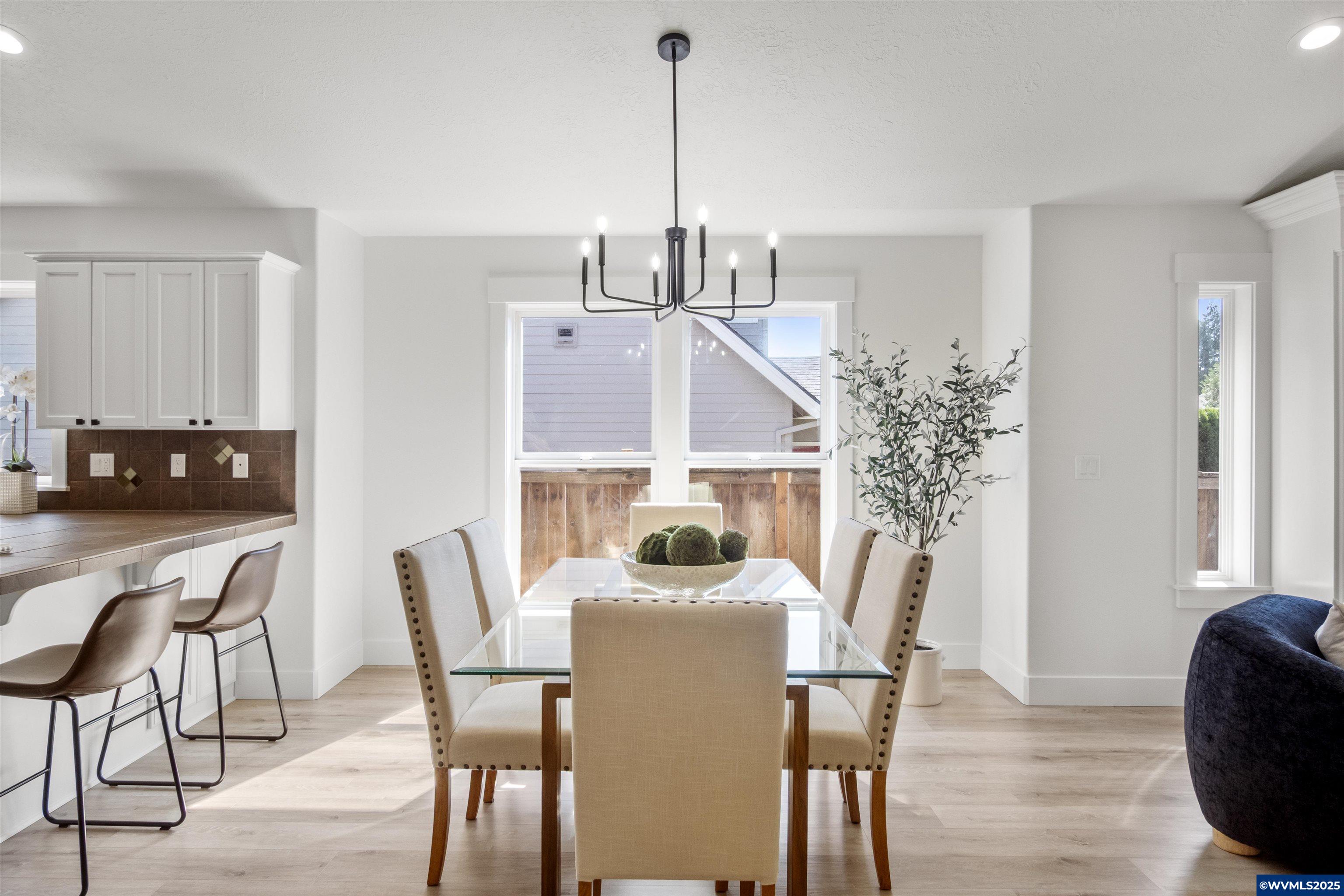 14902 Smith Rock Av