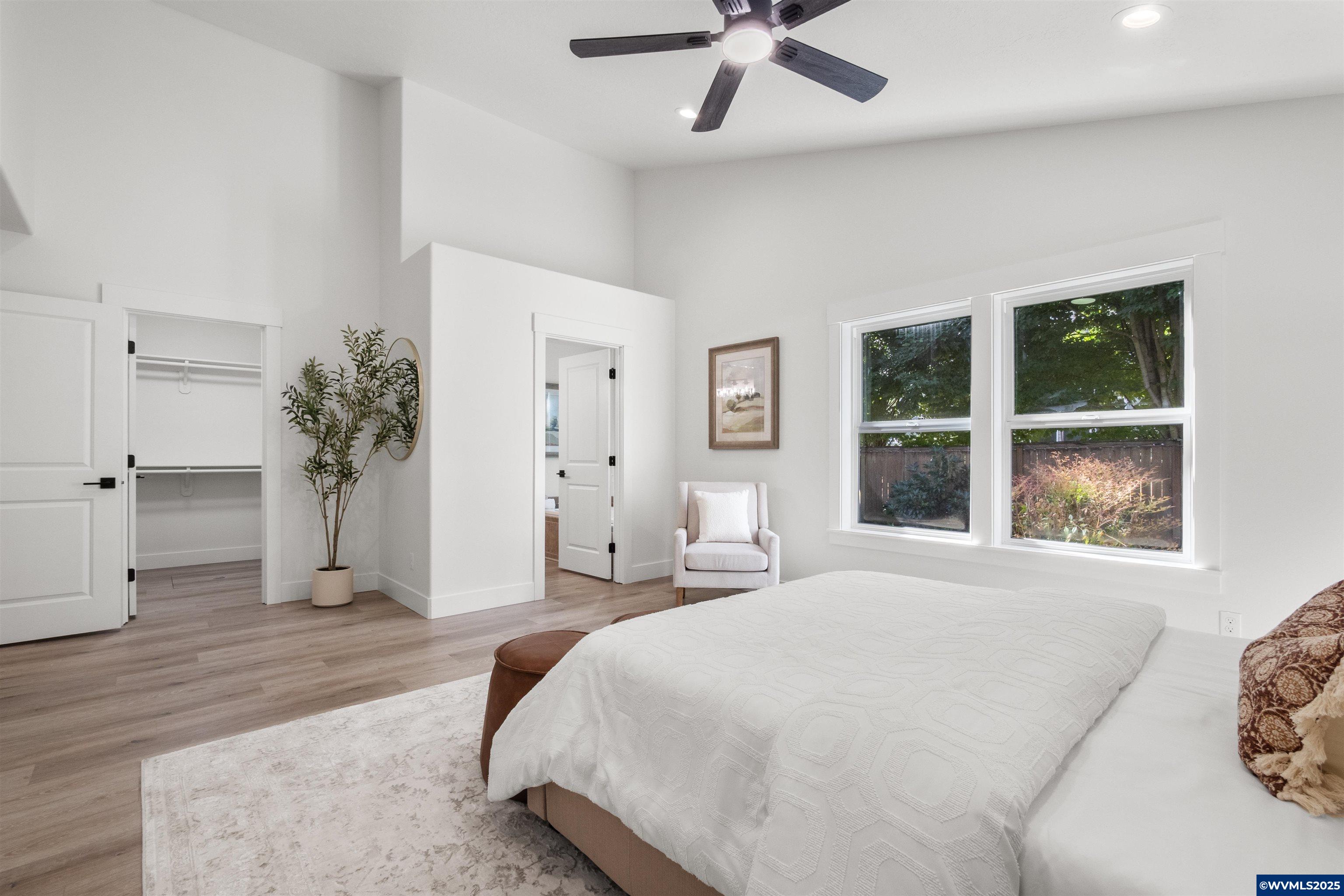 14902 Smith Rock Av