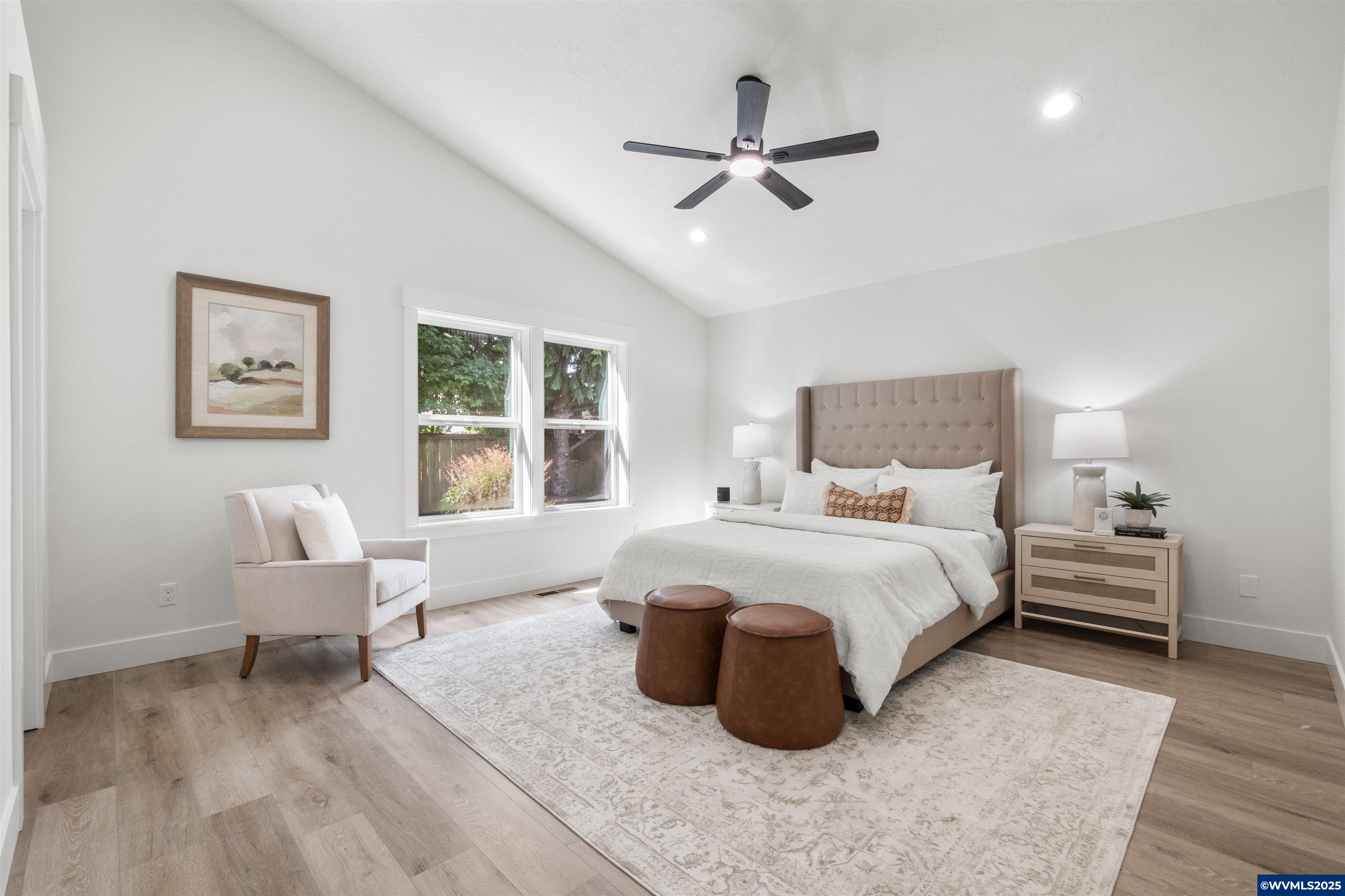 14902 Smith Rock Av