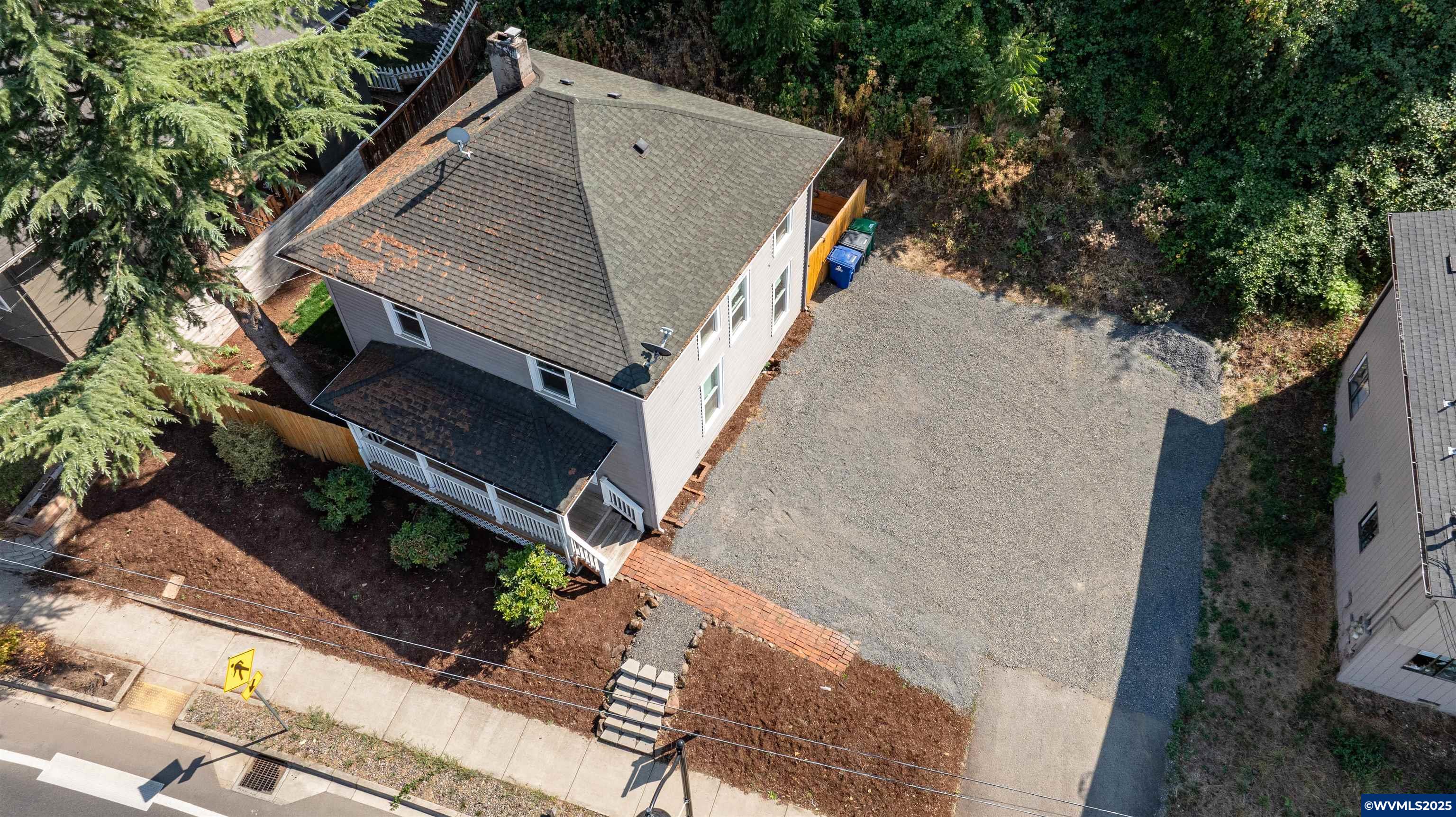 601 McClaine St