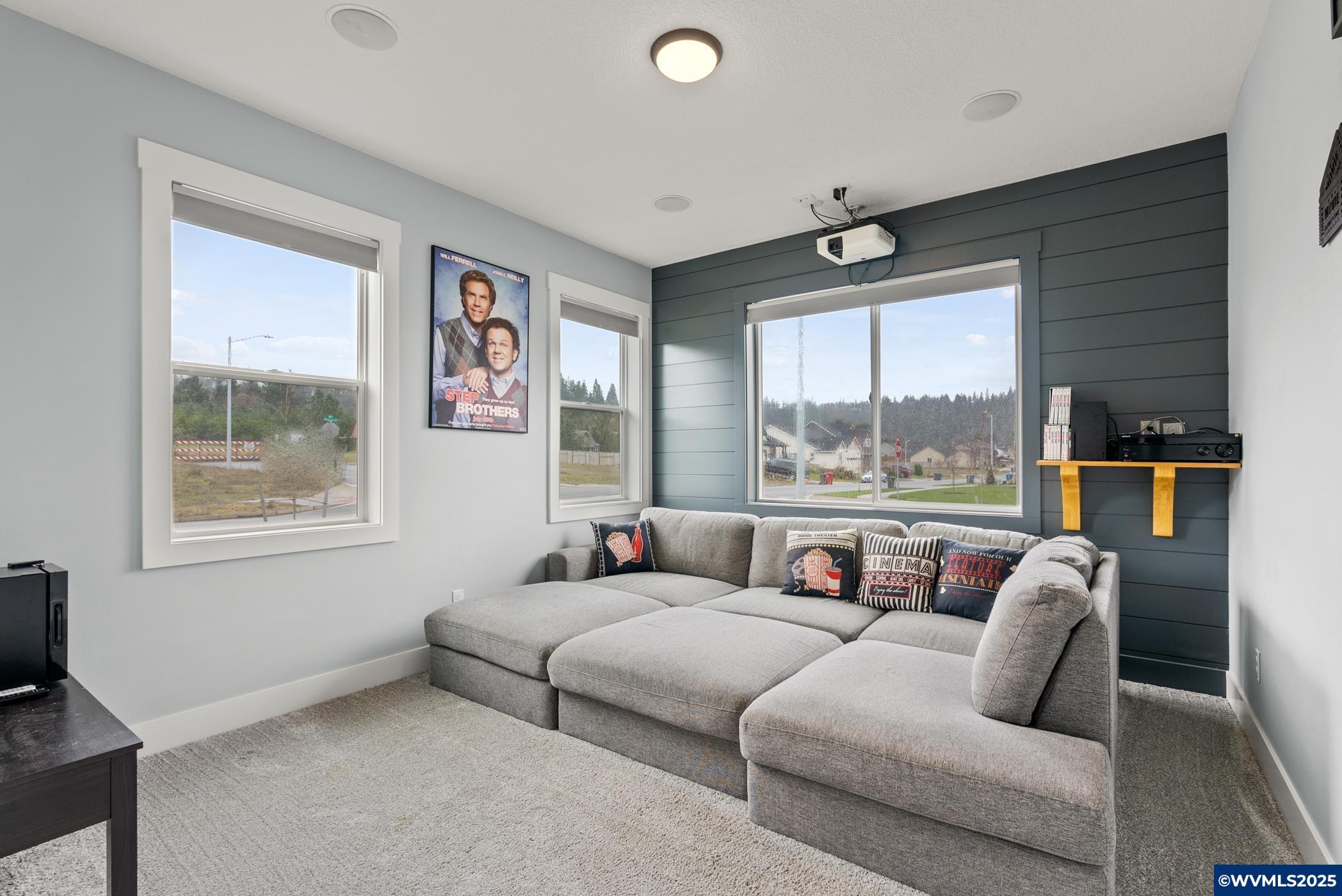 819 Riley Dr
