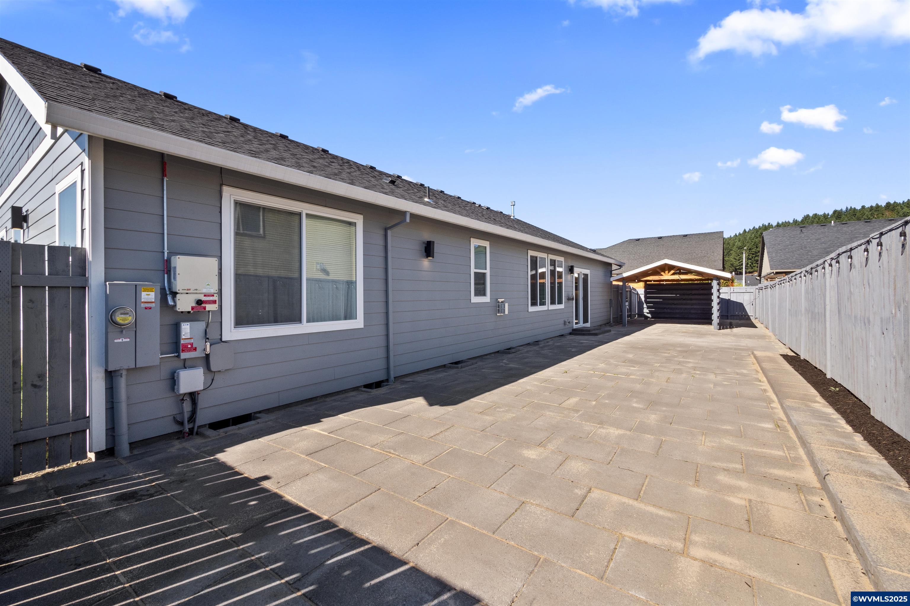 819 Riley Dr