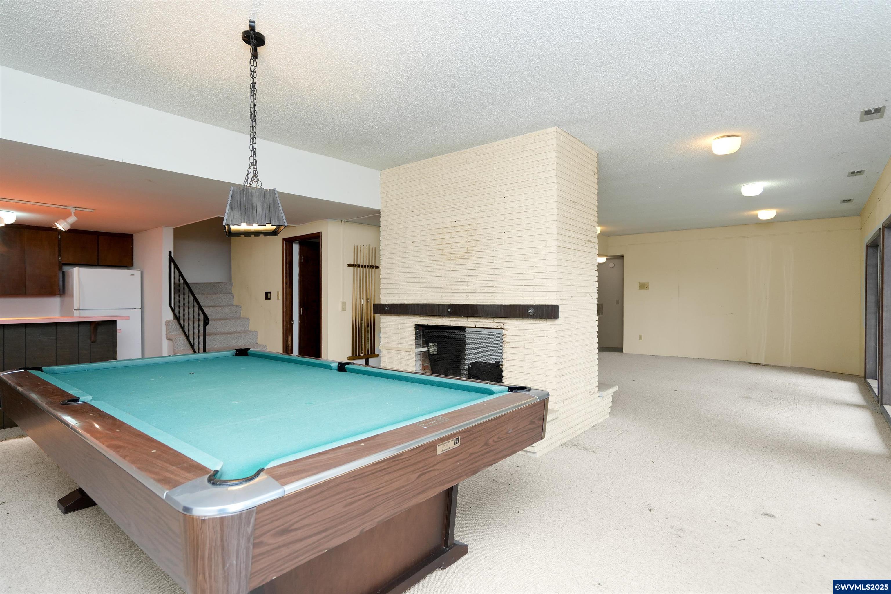 7885 NW Ridgewood Dr