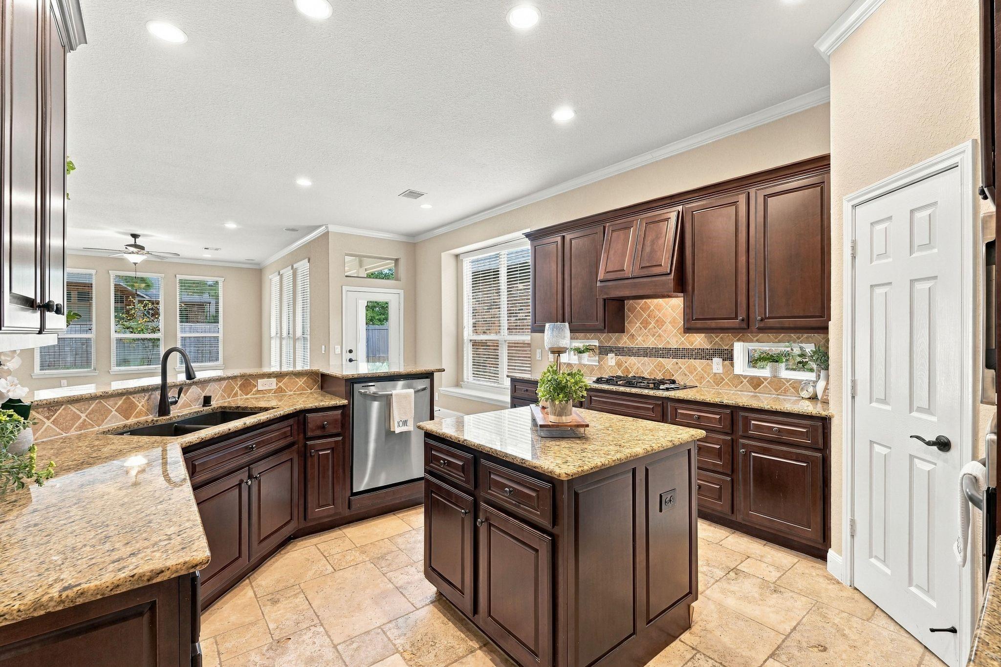 22 Jaspers Place