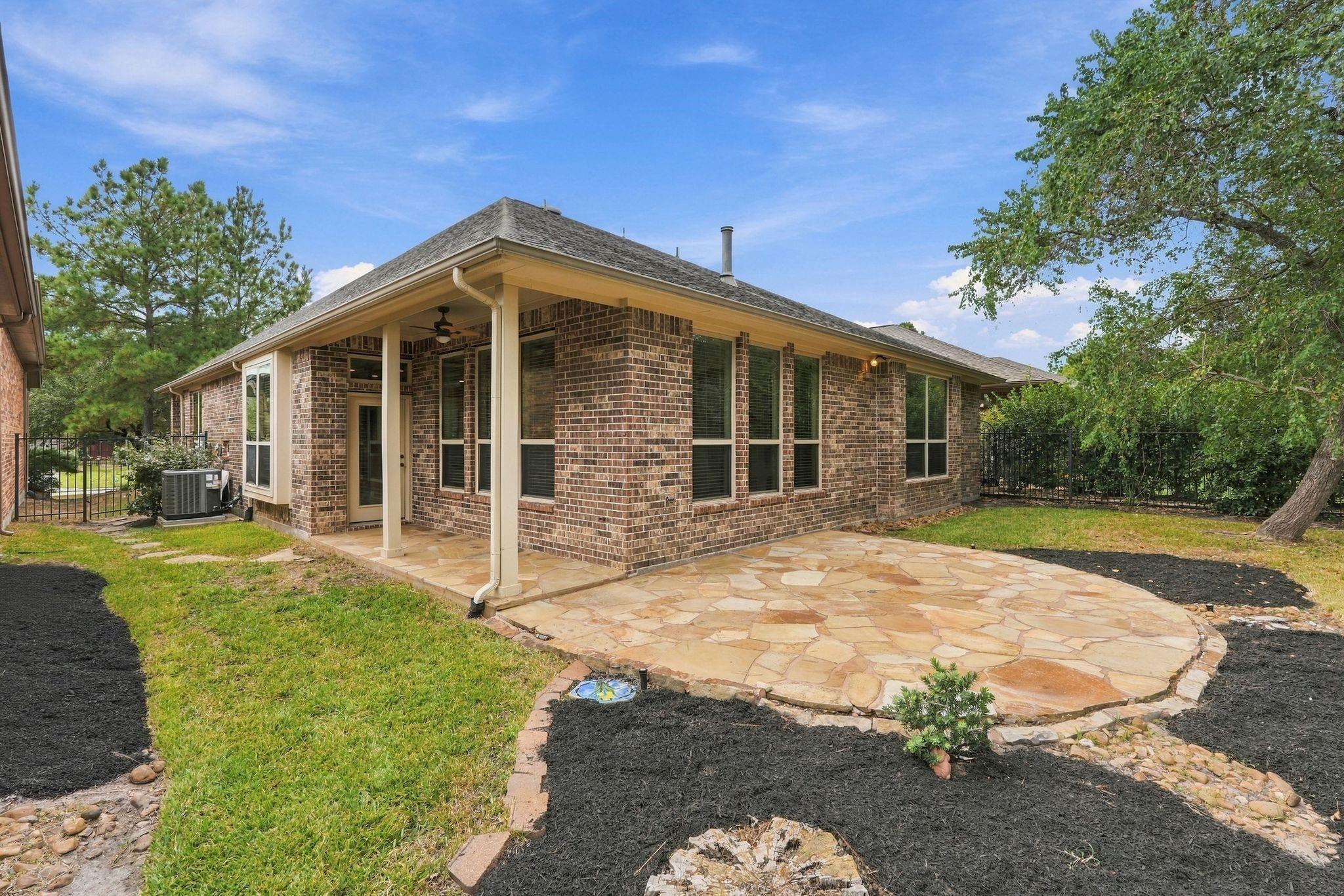 22 Jaspers Place