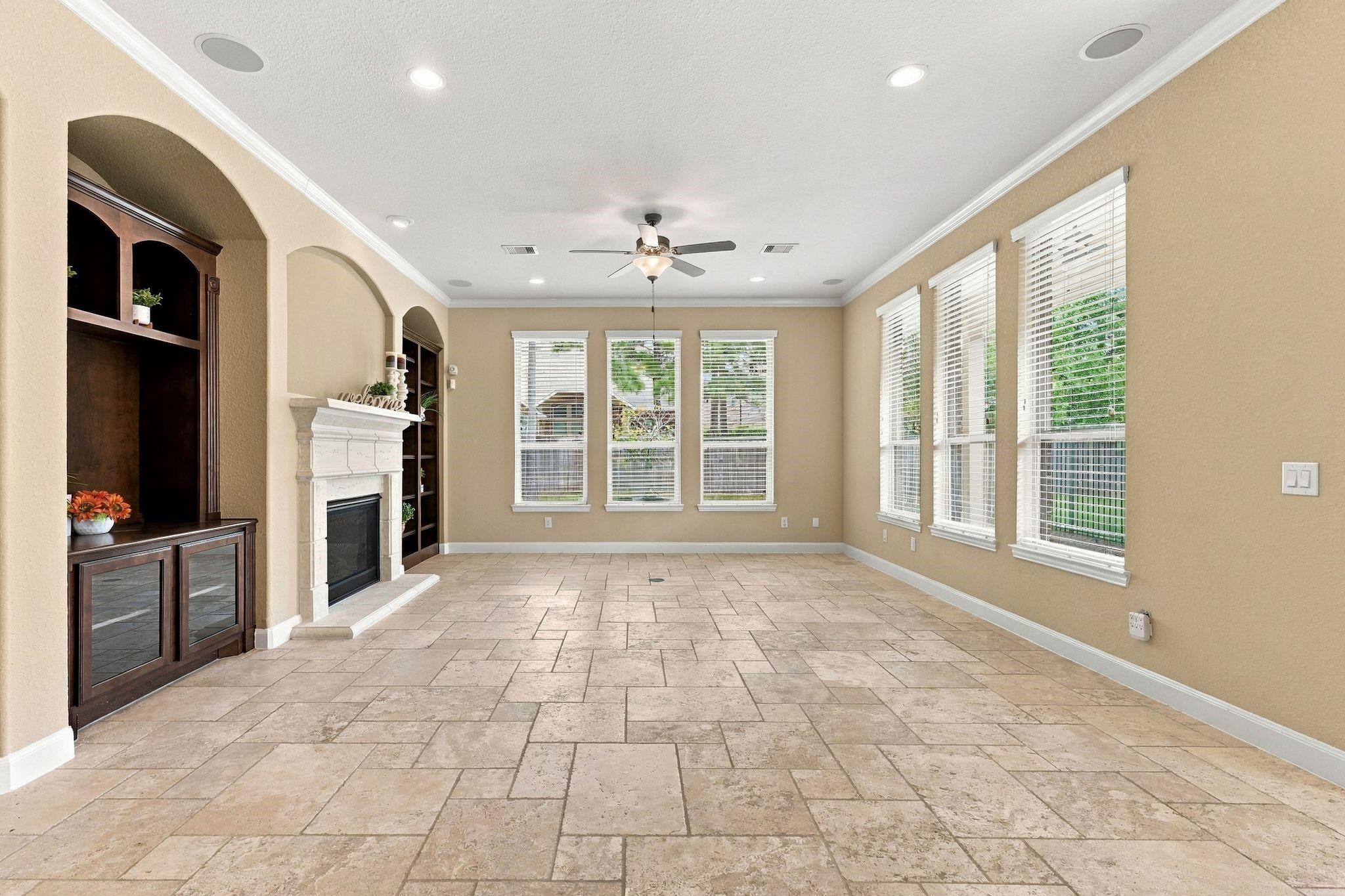 22 Jaspers Place