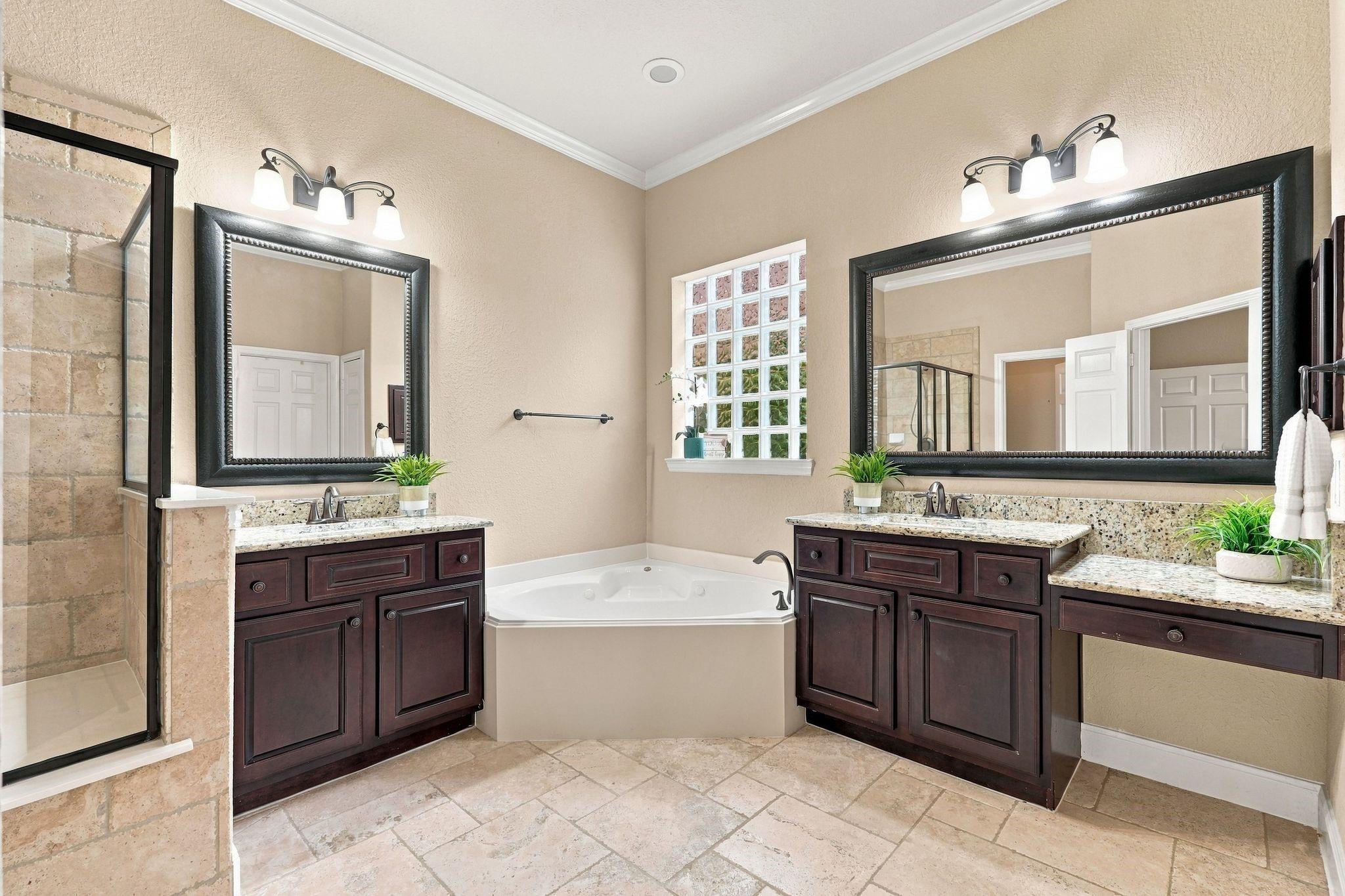 22 Jaspers Place