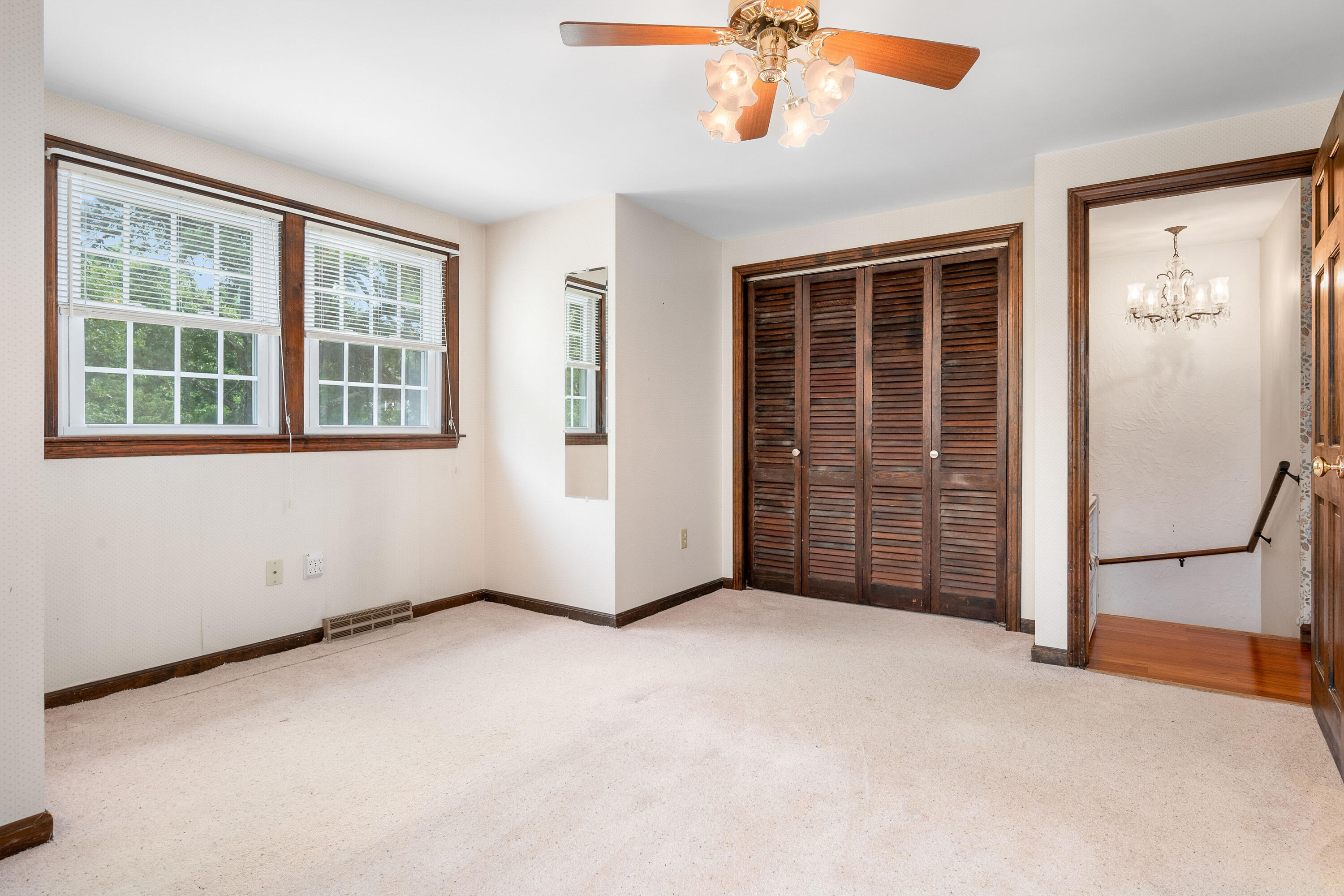 16 Long View Drive