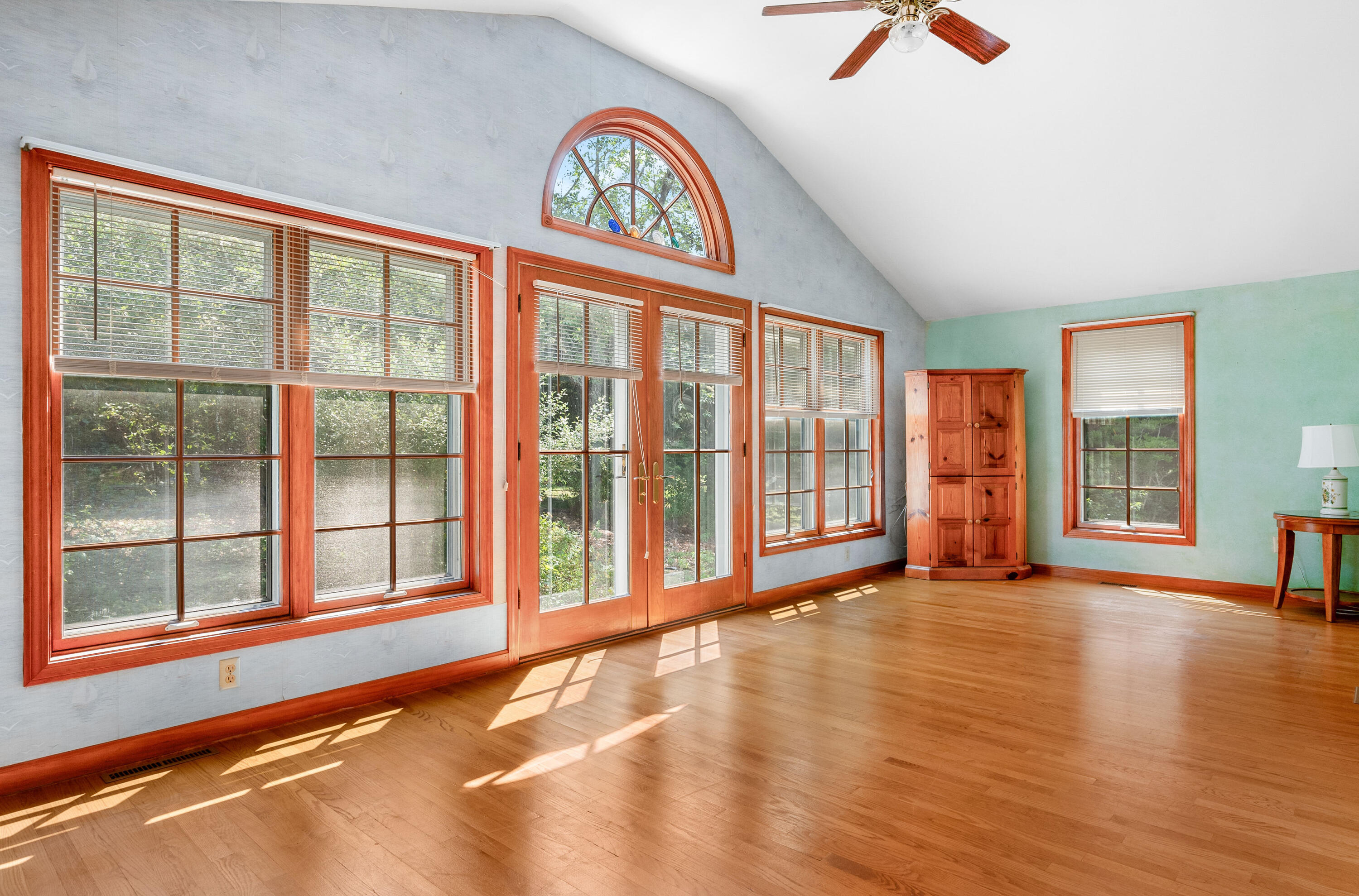 16 Long View Drive